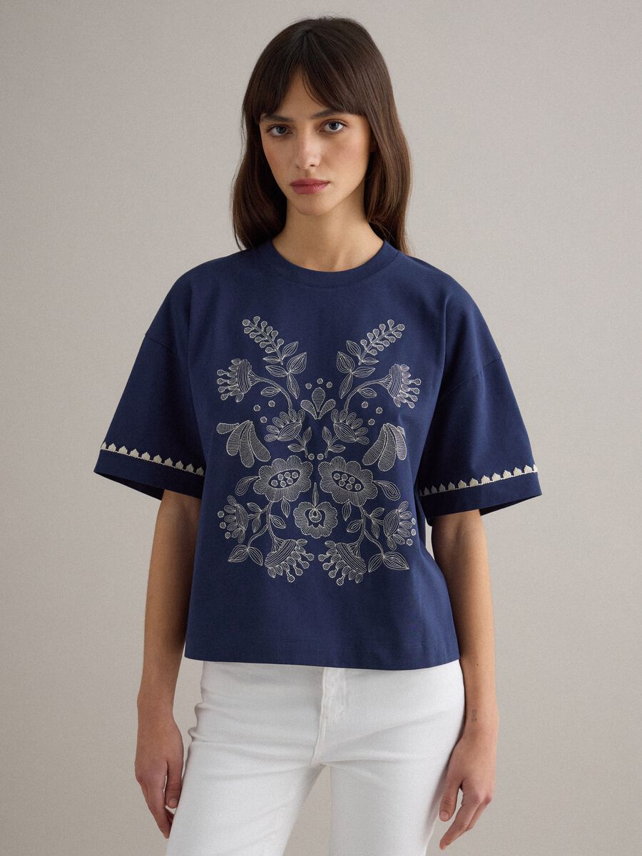 Blue boxy fit pure cotton T-shirt with embroidery_0