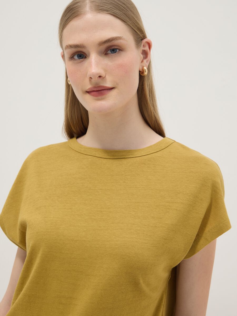 Green regular-fit cotton and linen blend short-sleeve T-shirt_3
