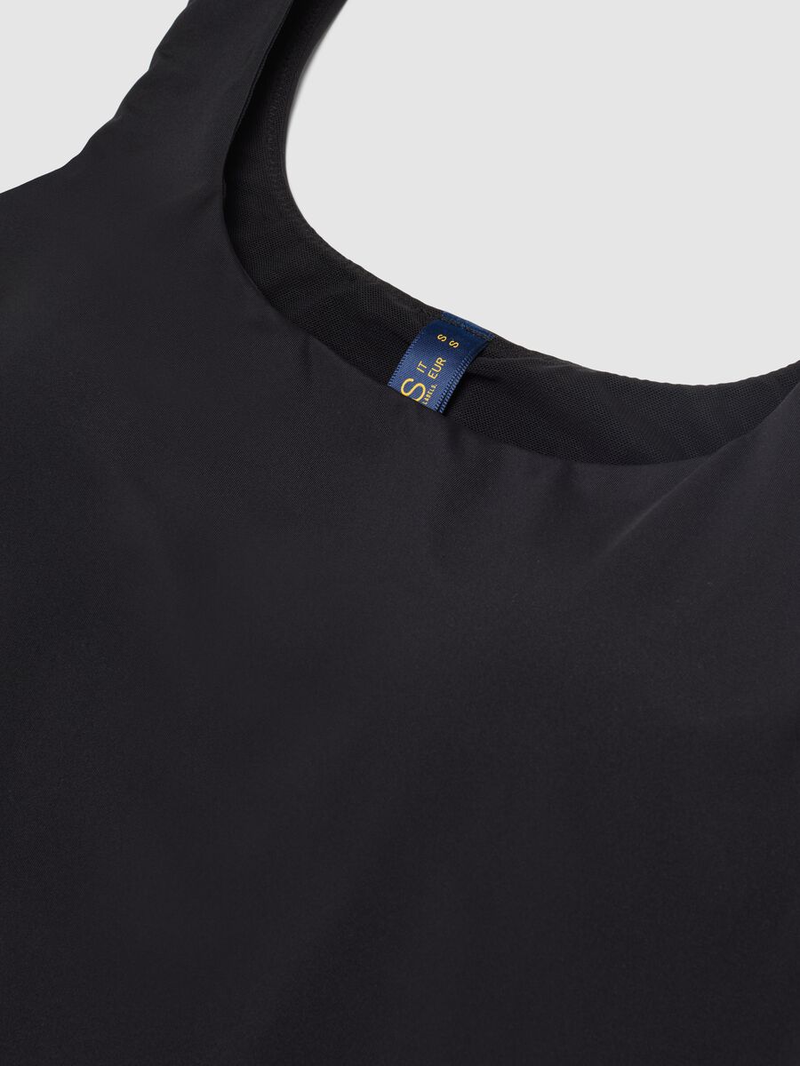 Black regular fit tank top with wide straps_5