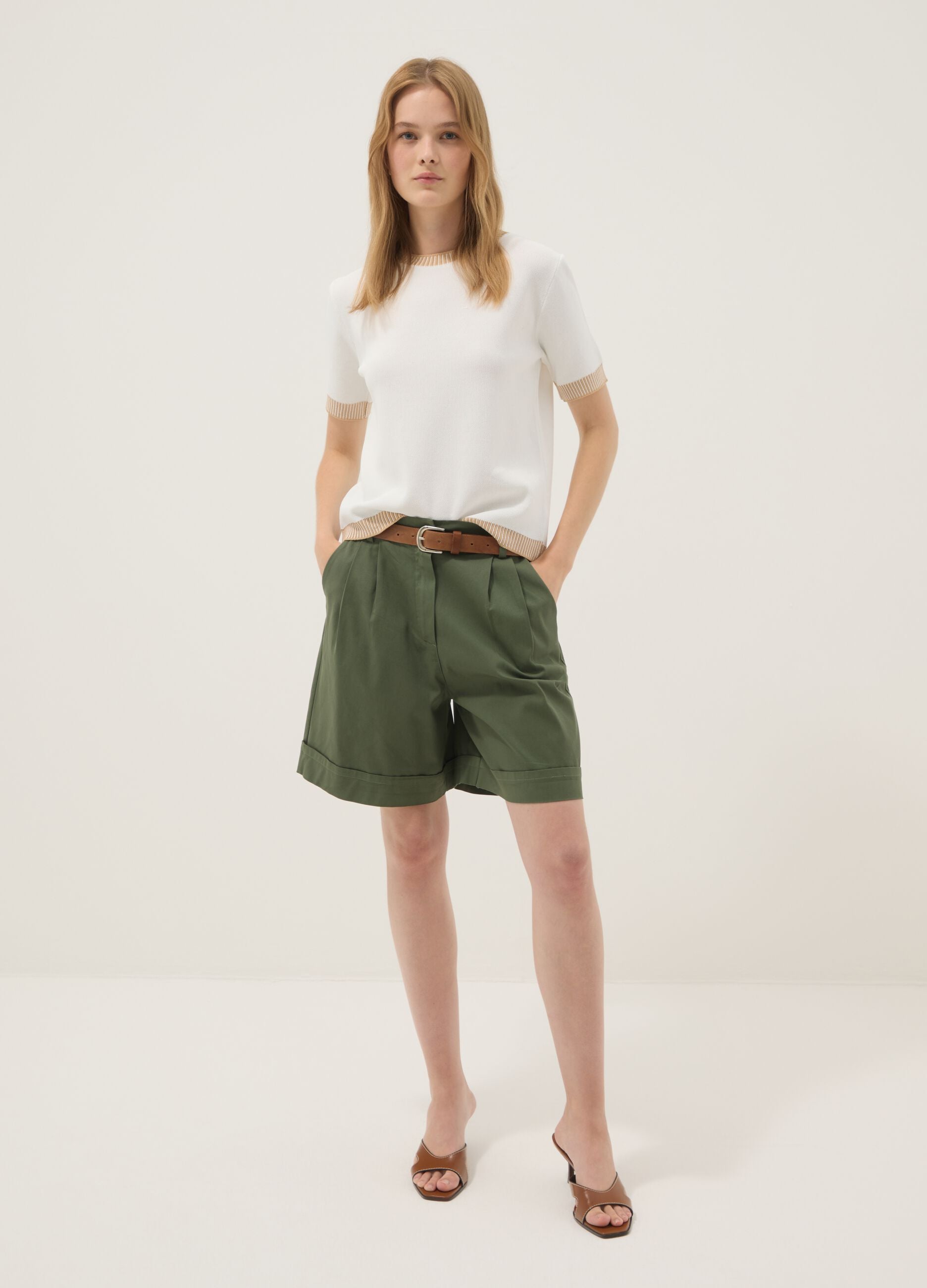 Green stretch cotton shorts