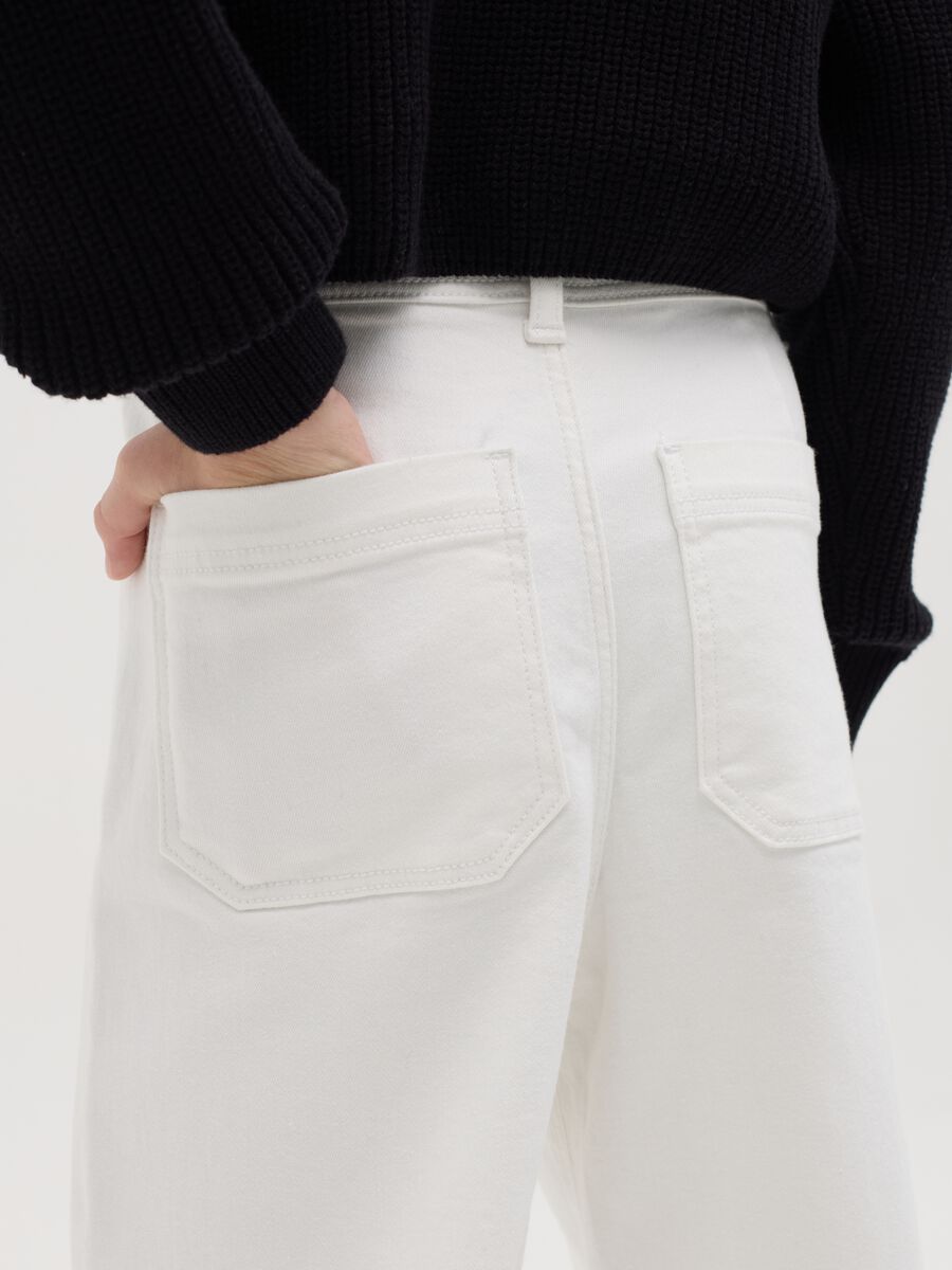 Wide-leg trousers with pockets_1