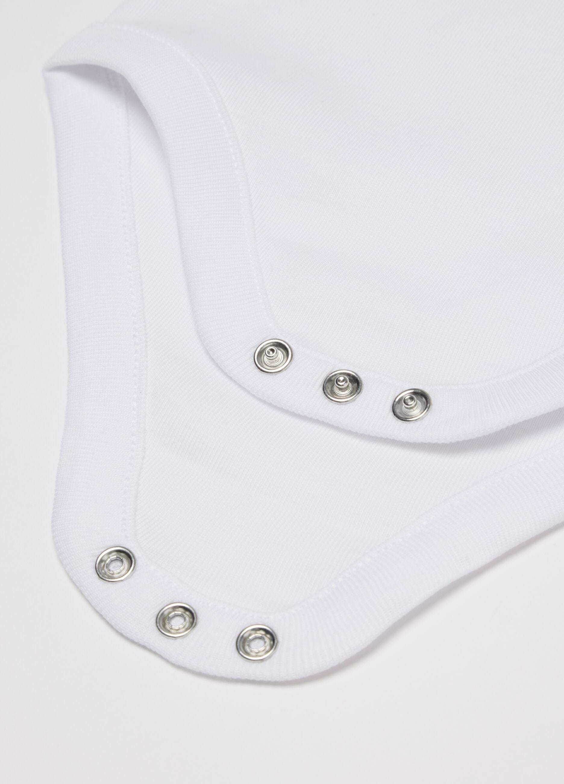 Newborn White Bodysuit Tripack in Pure Organic Cotton