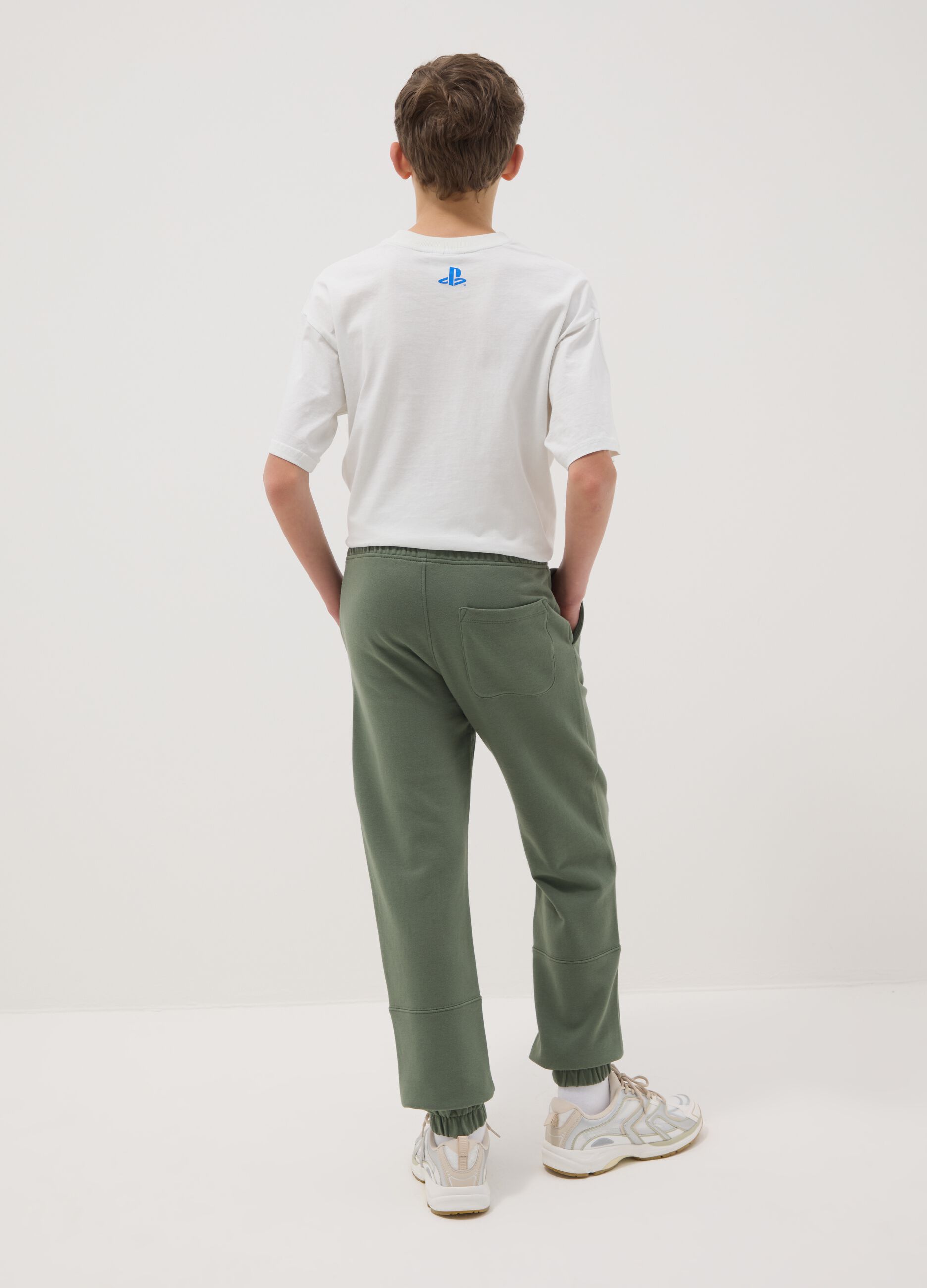 Organic cotton green jogger trousers with regular fit for boys
