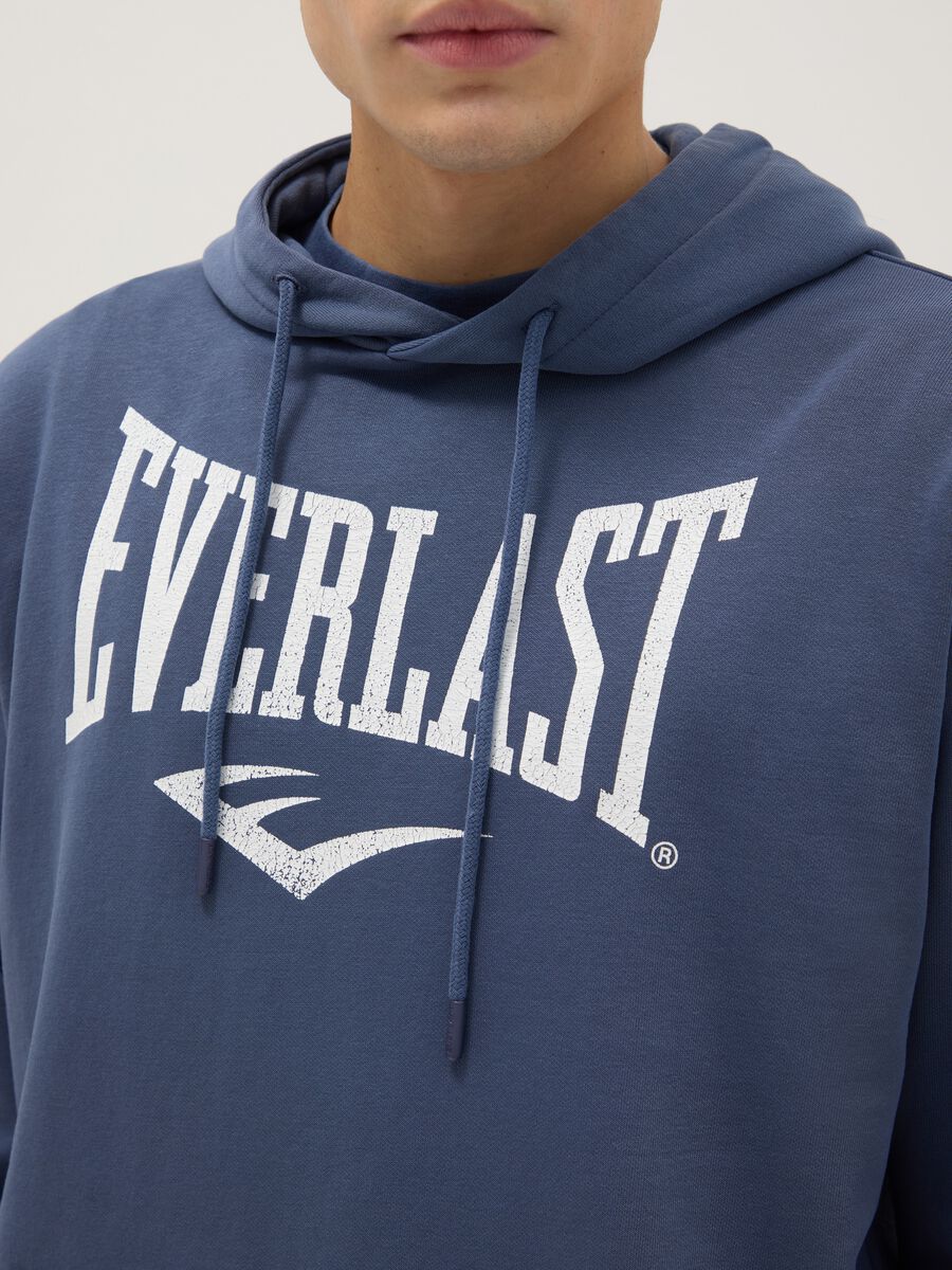 Blue cotton blend hoodie in regular fit with Everlast logo_3