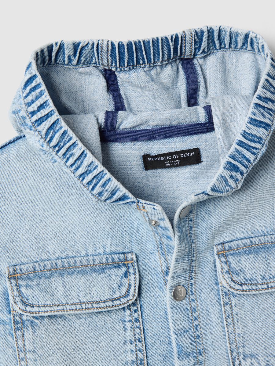 Regular fit blue denim pure cotton shirt for boys_3