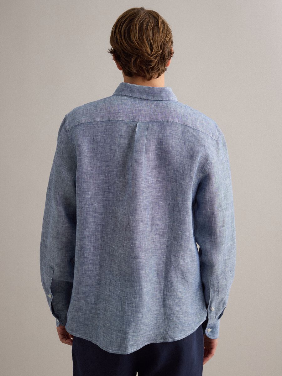 Light blue pure linen shirt with button-down collar, regular fit_2