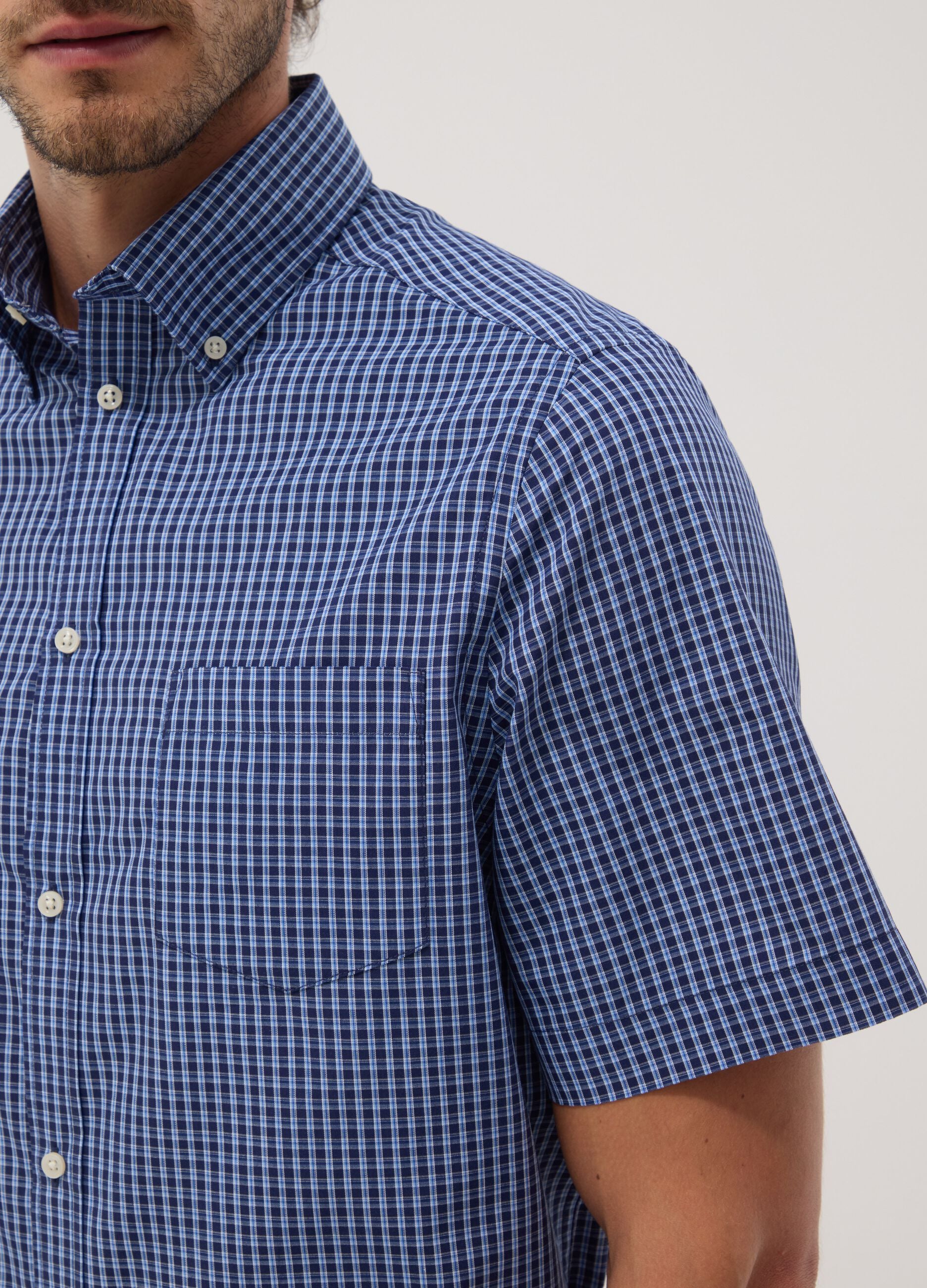Blue short-sleeved regular-fit checked shirt, easy iron