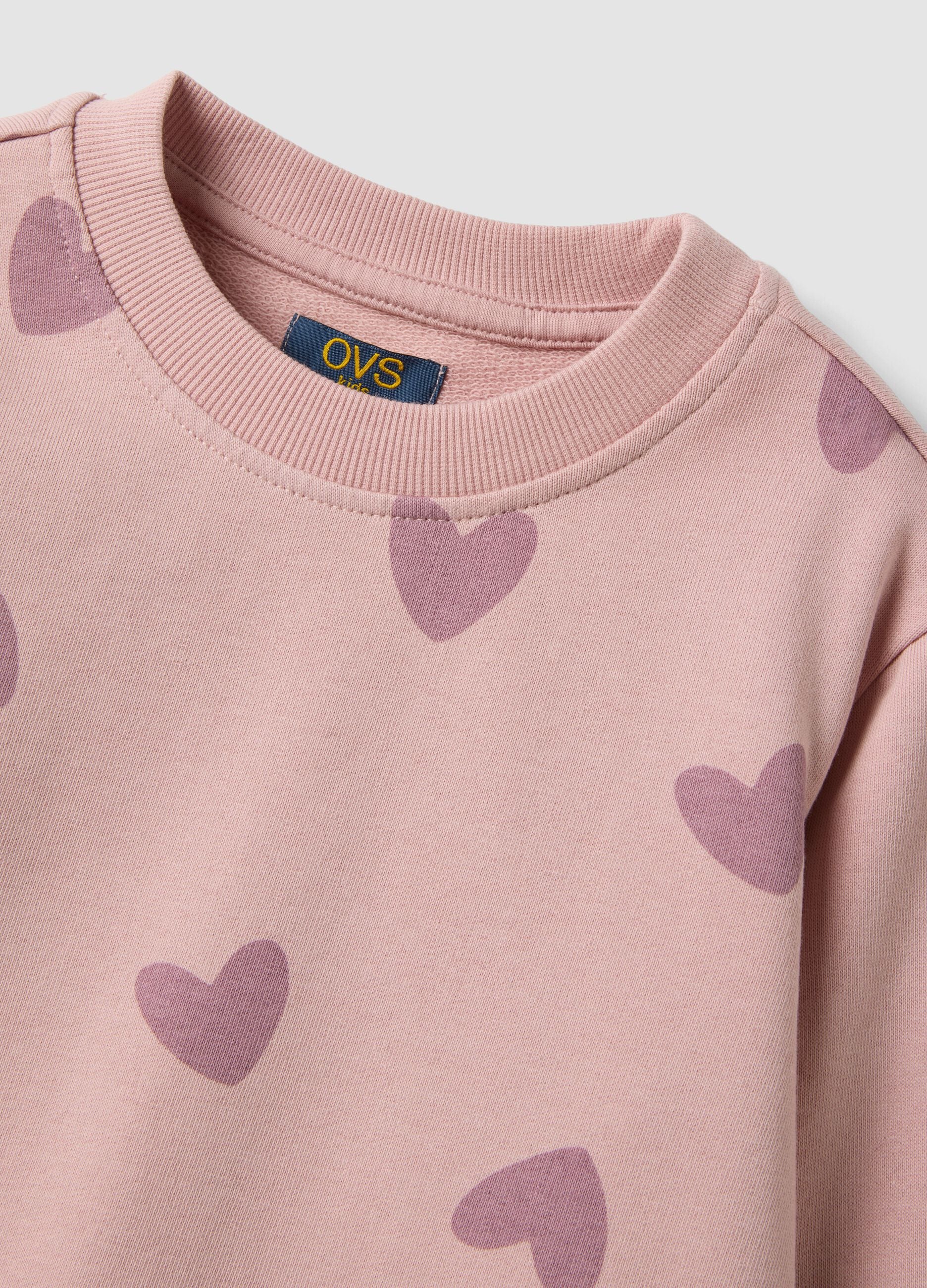 Pink pure cotton sweatshirt with heart print and crew neck for girls