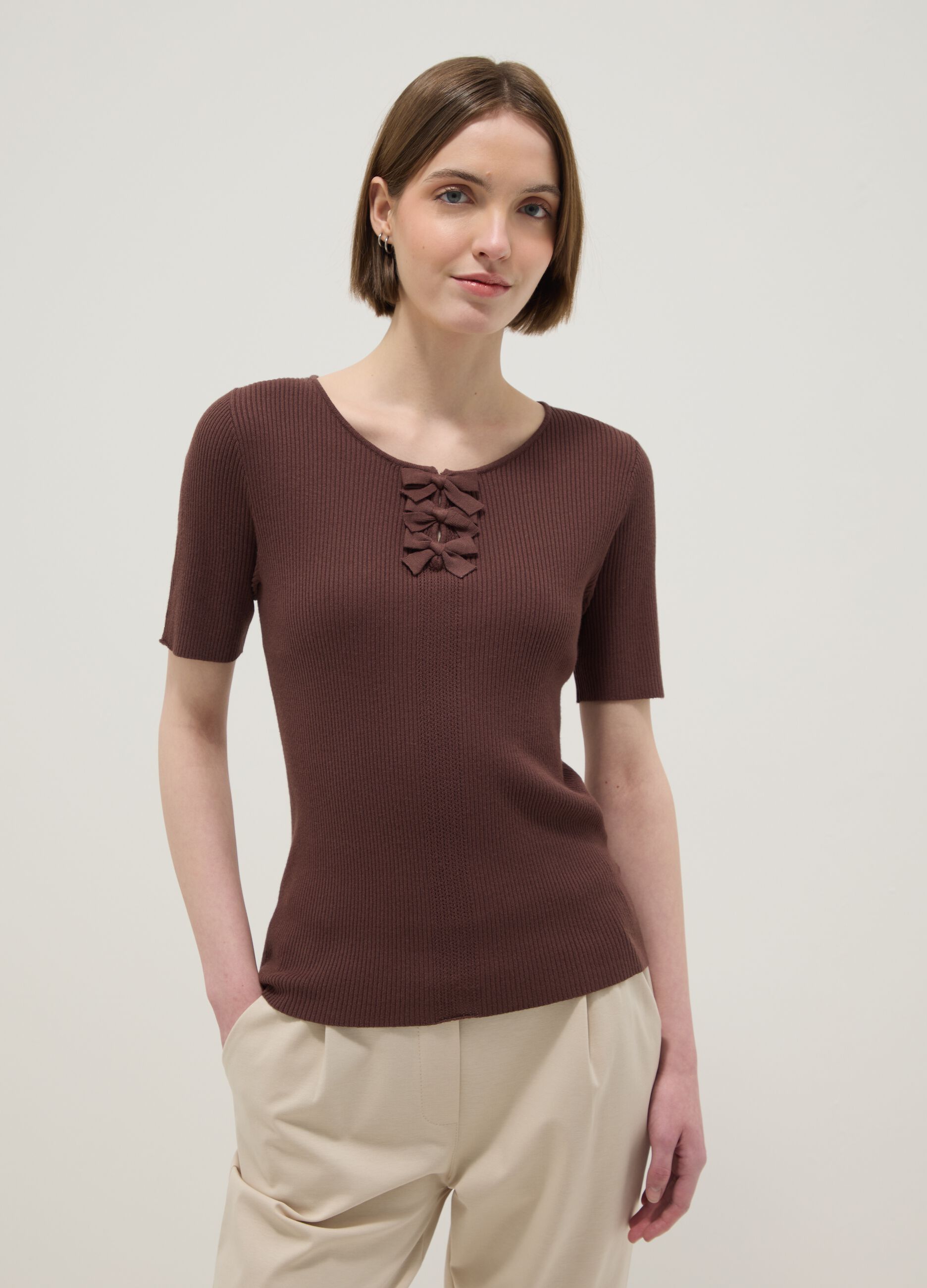 Brown regular fit viscose blend T-shirt with bows