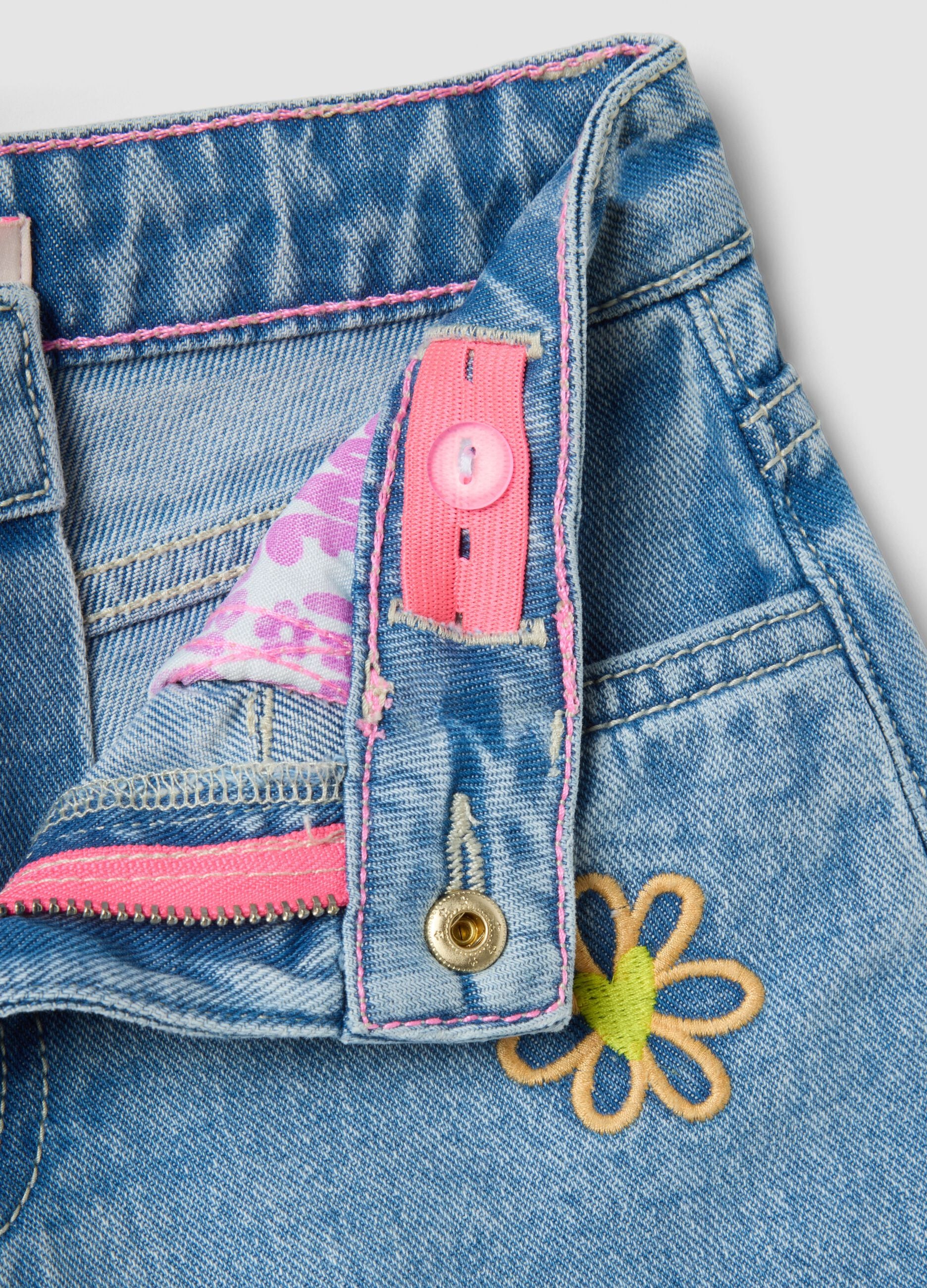Girl's regular fit light blue denim cotton shorts with embroidery