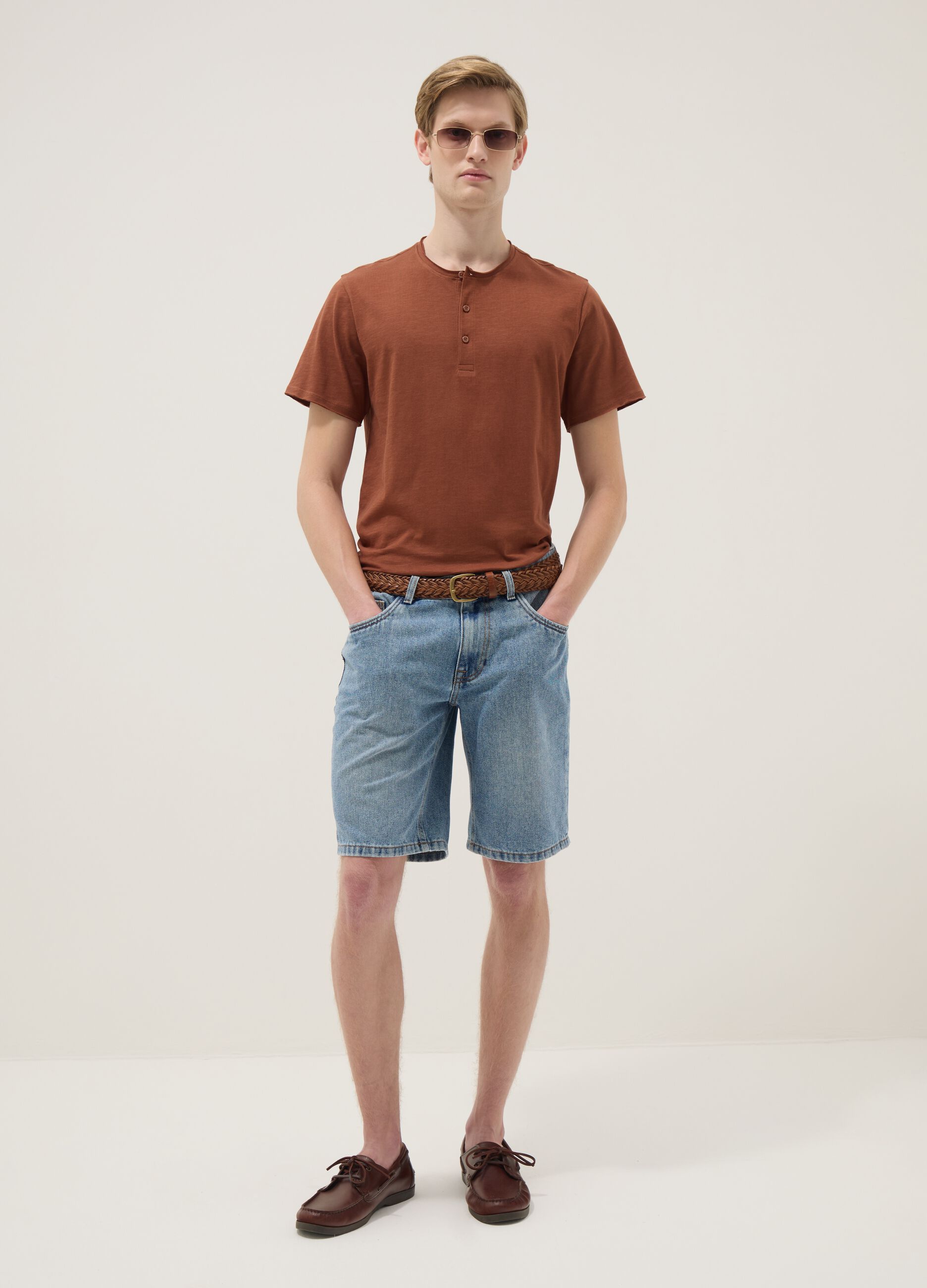 Brown pure cotton regular fit T-shirt with Henley collar
