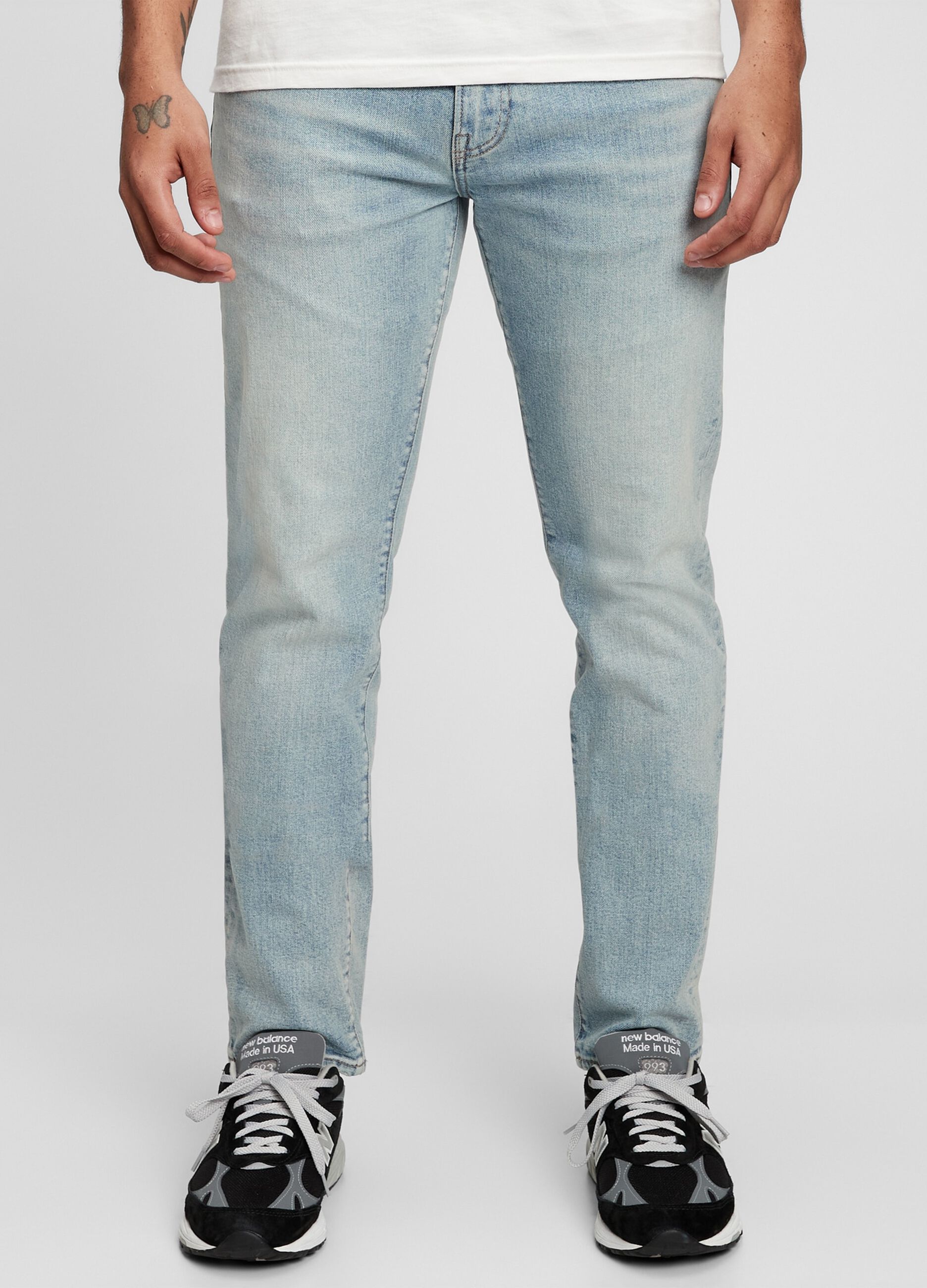 Slim-fit jeans with discolouring