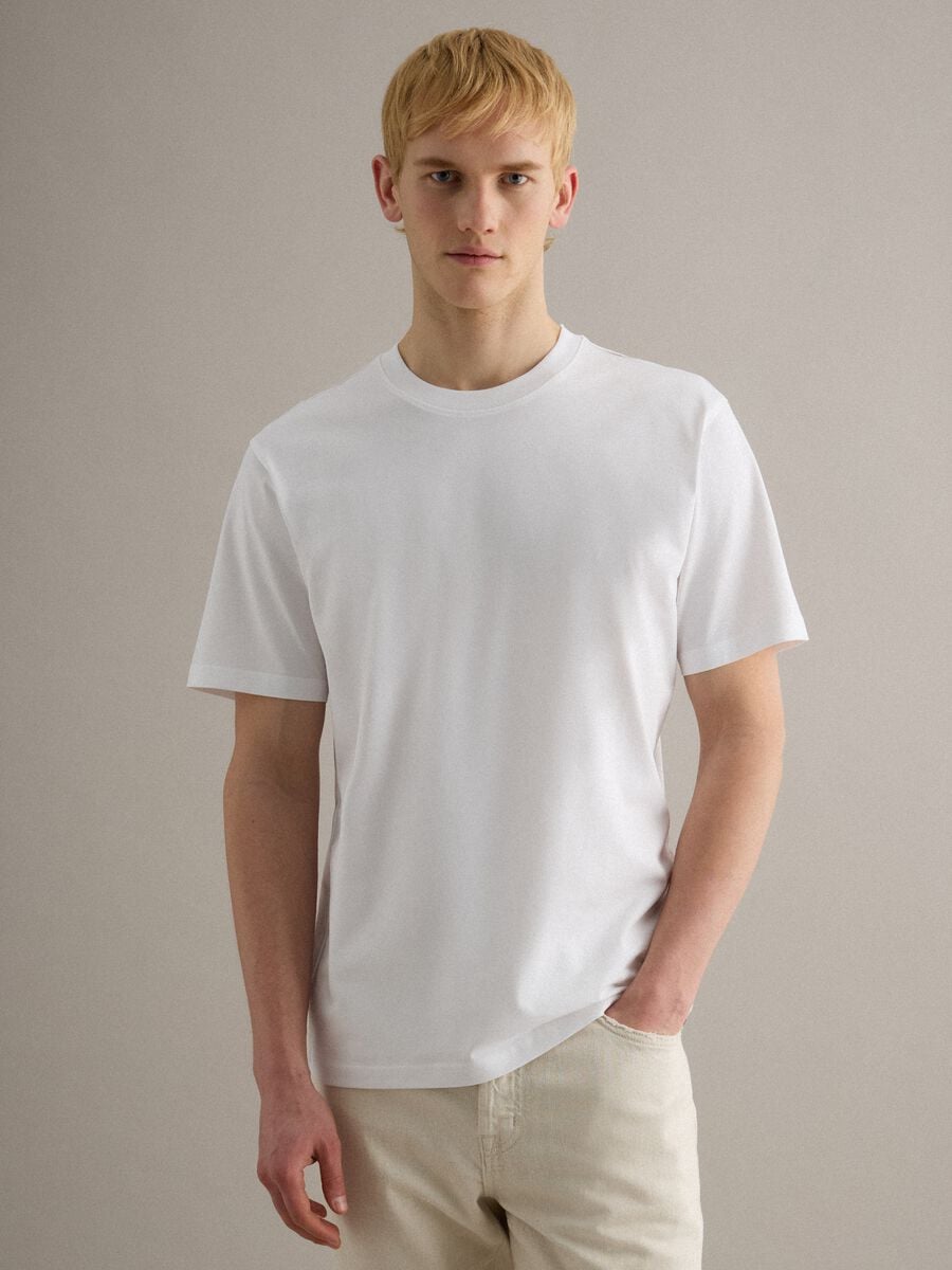 White pure cotton crew neck T-shirt with relaxed fit_0