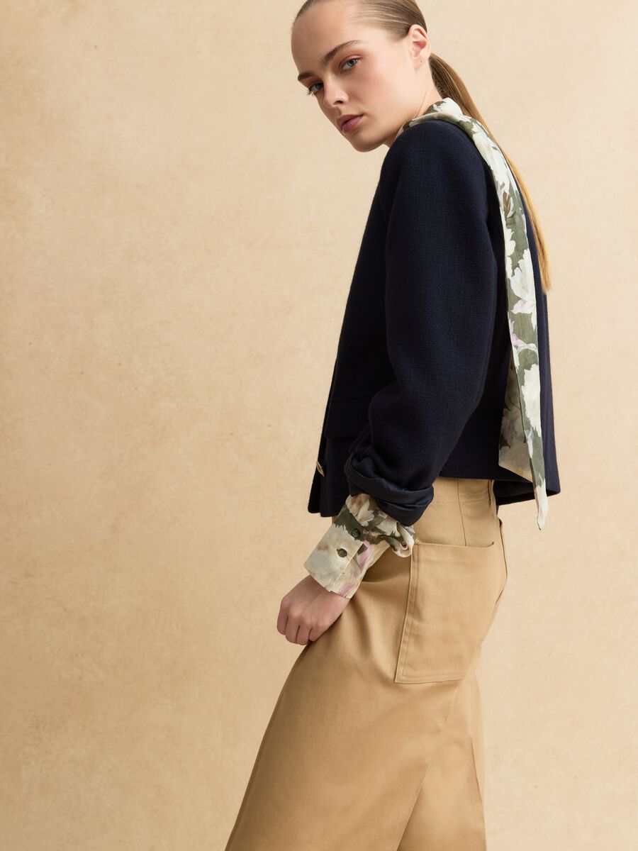 Blazer in misto viscosa blu regular fit con bottoni dorati_0