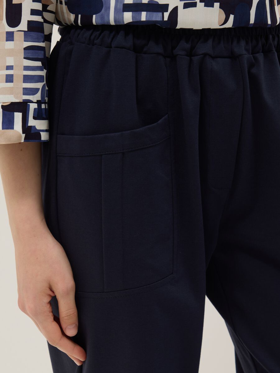 Blue stretch cotton trousers with elasticated waistband, regular fit_3
