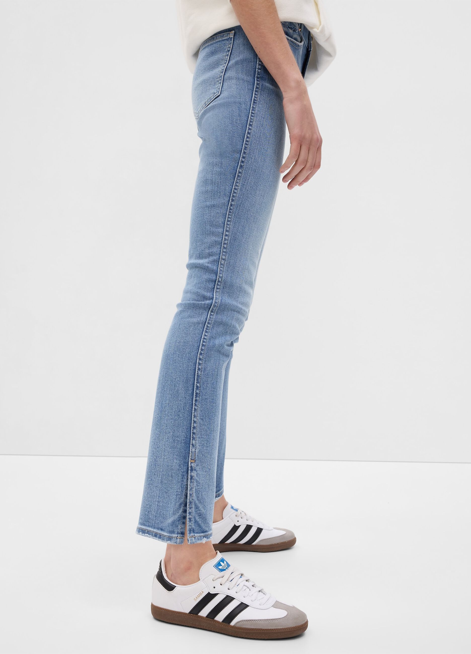 Slim-fit jeans with five pockets
