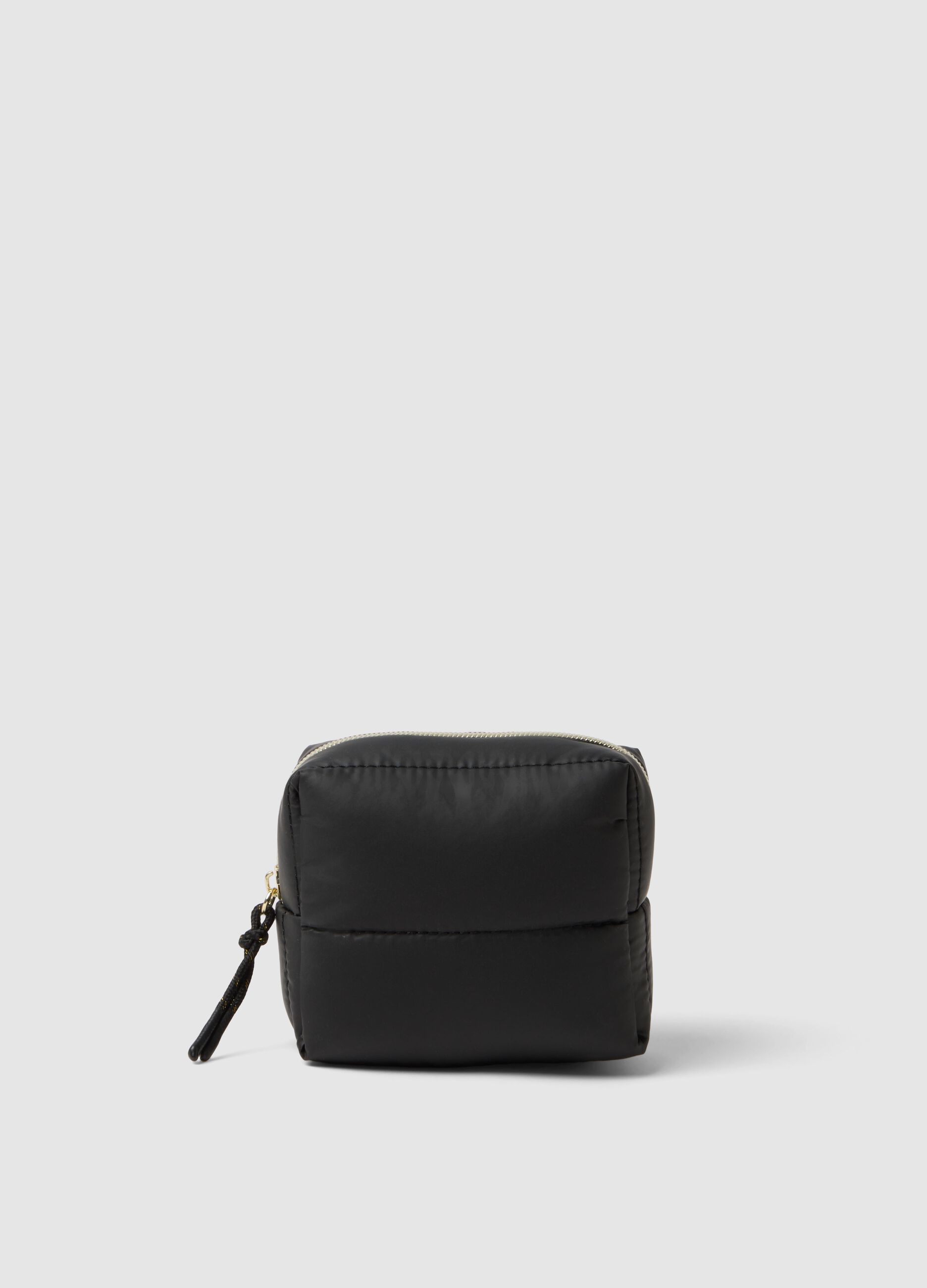 Black zip beauty case