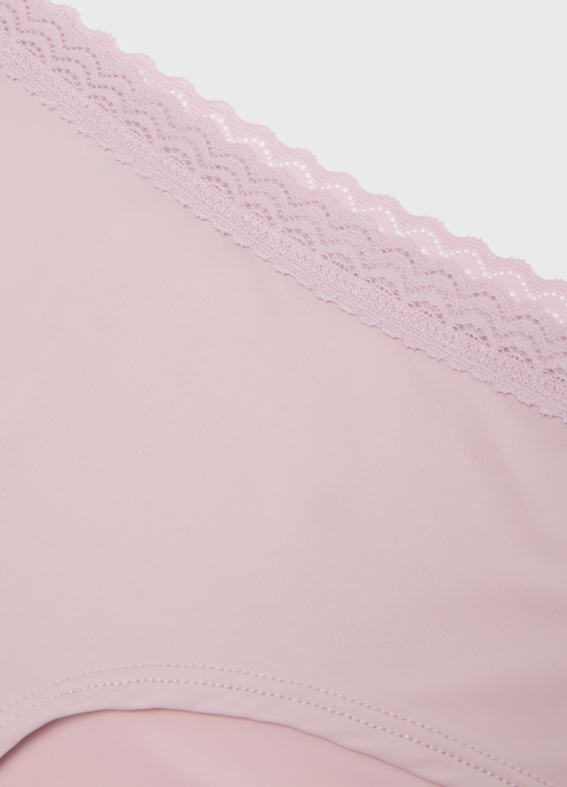 Regular fit pink cotton knickers with lace