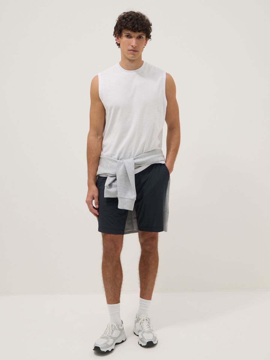 Blue regular-fit stretch chino Bermuda shorts_0