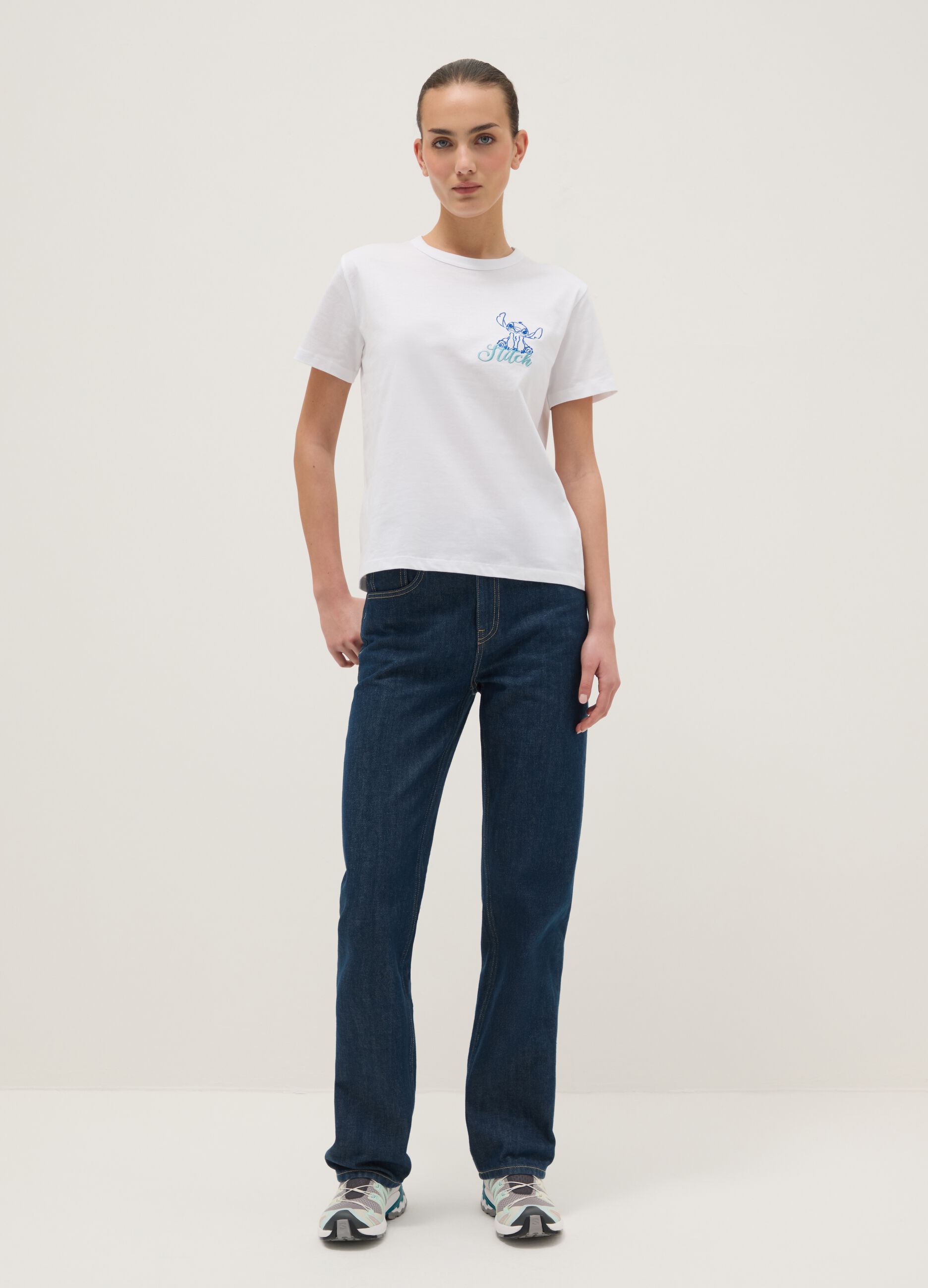 White pure cotton regular fit T-shirt with Stitch print