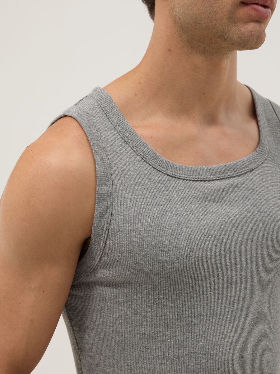 Grey regular fit cotton tank top_3