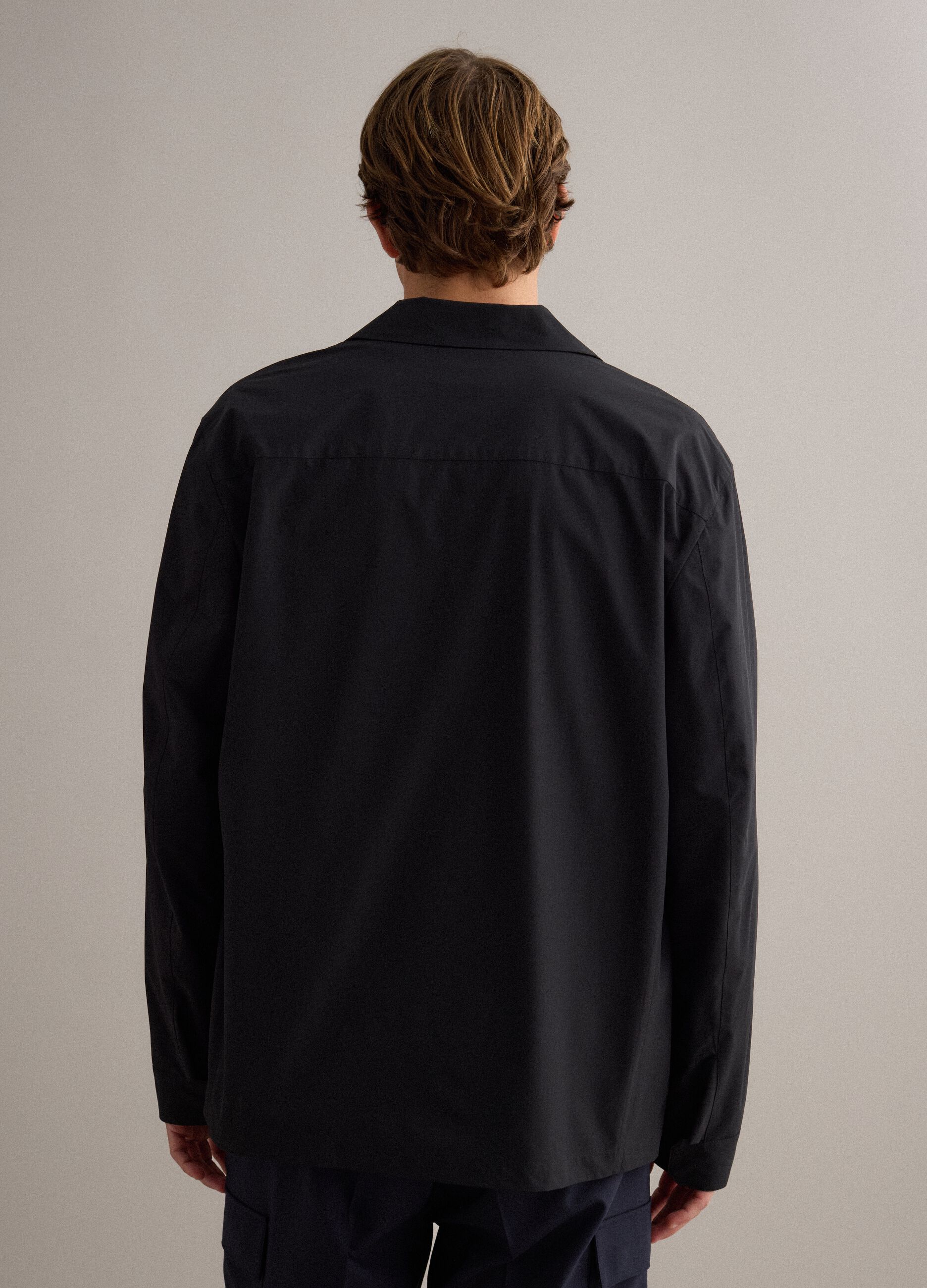 Black waterproof lightweight jacket regular fit