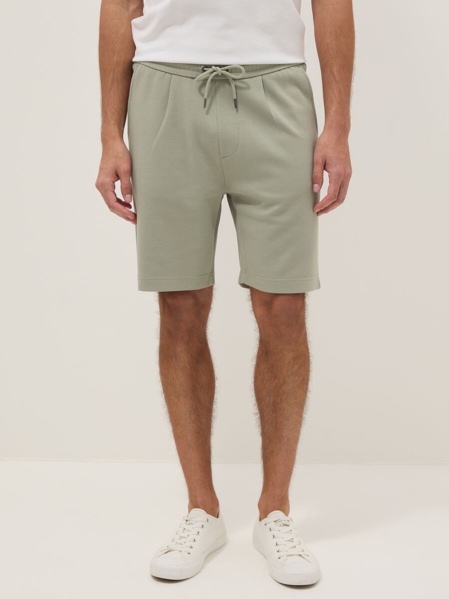 Green pure cotton regular-fit shorts with drawstring_1