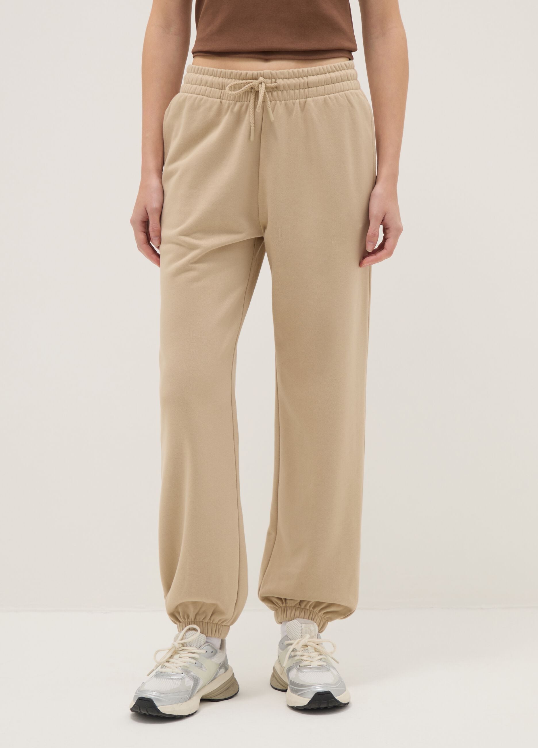Pantaloni jogger in misto cotone beige regular fit