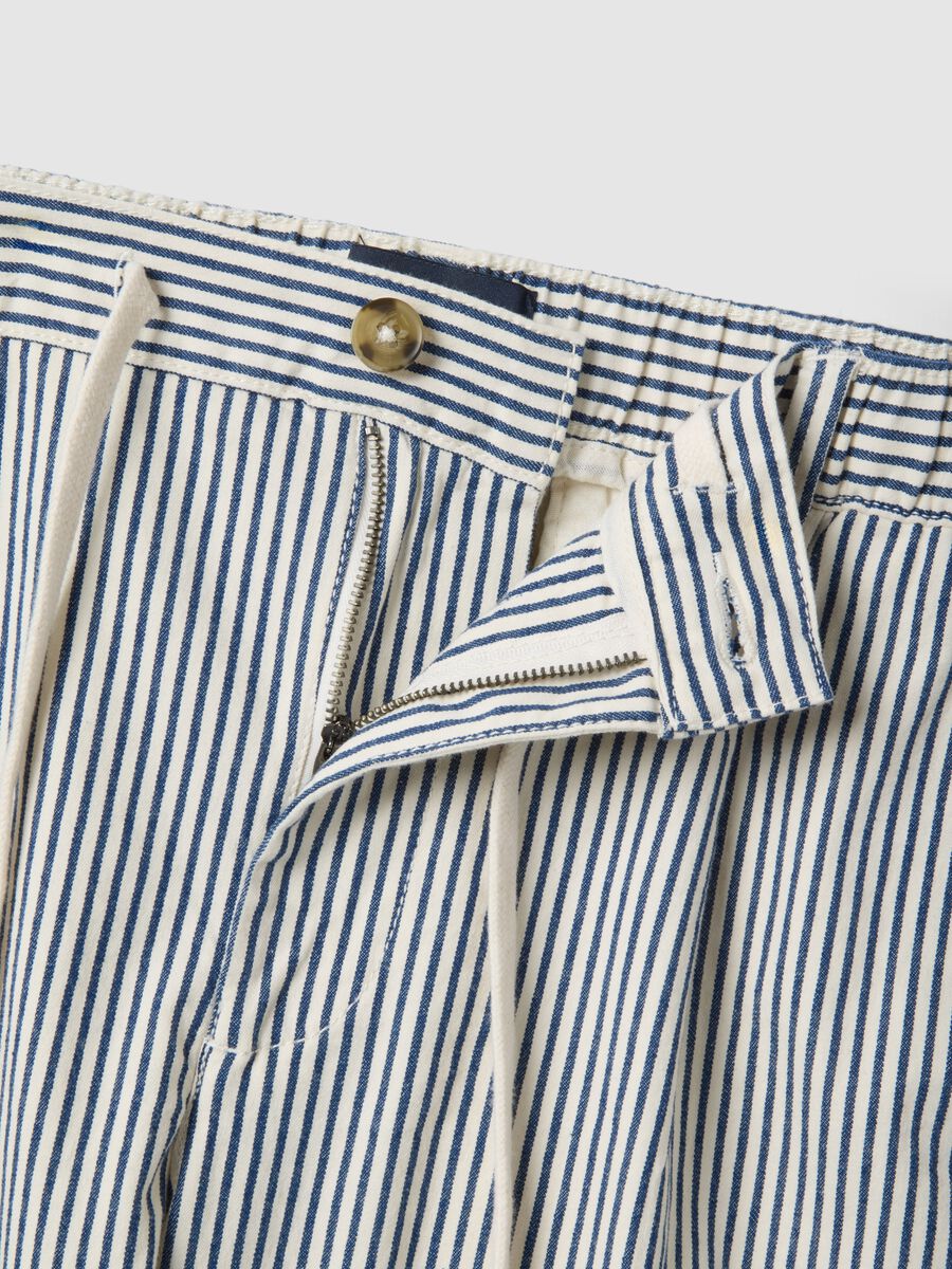 Regular fit multicolour striped stretch cotton trousers_5