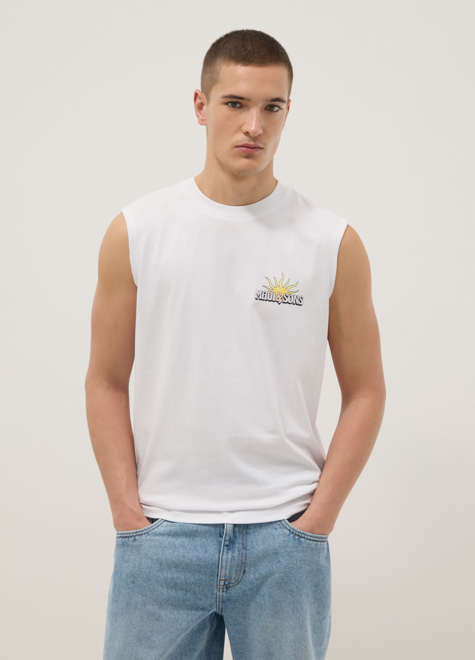 White pure cotton regular-fit vest with print