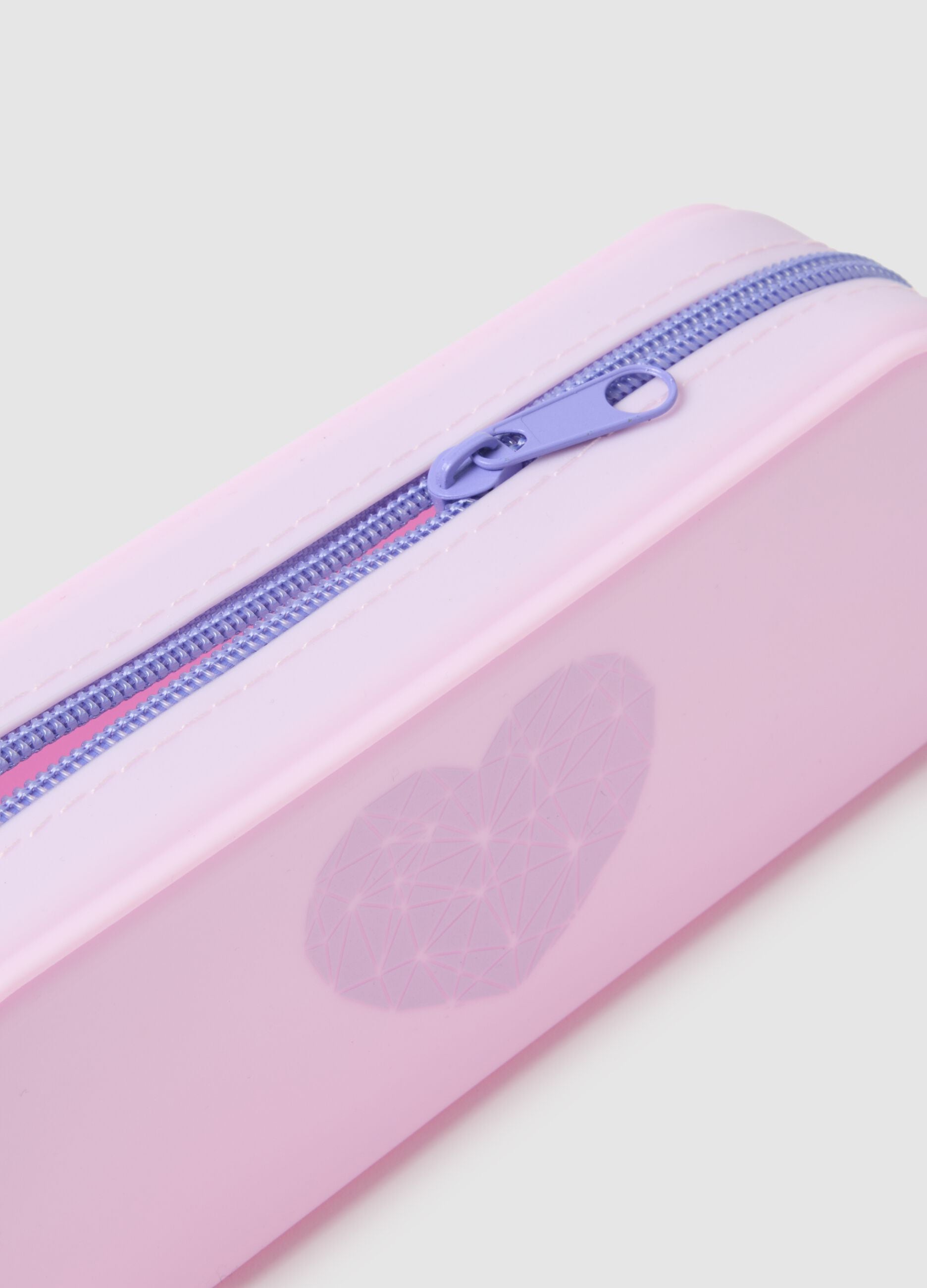 Pink silicone case with heart design