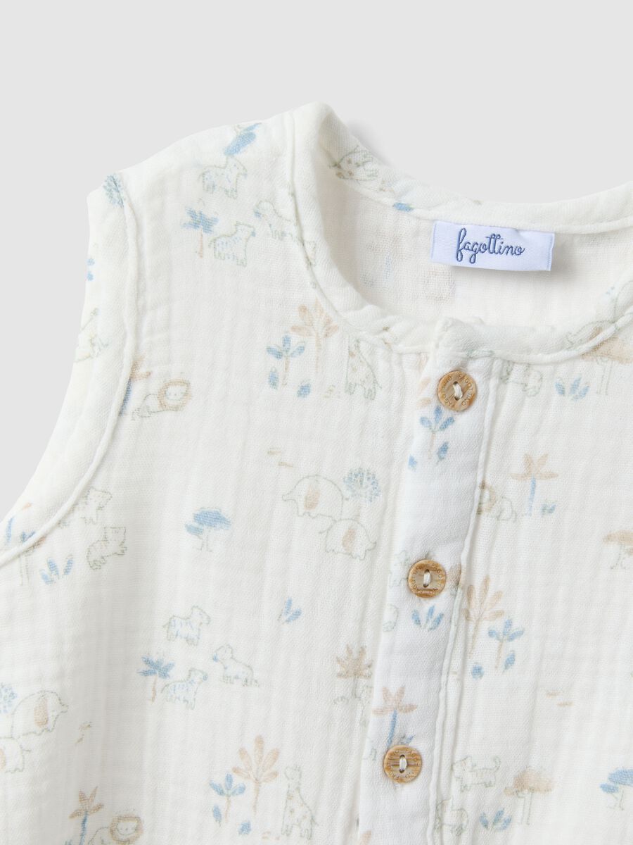 Newborn white pure cotton romper with designs_3