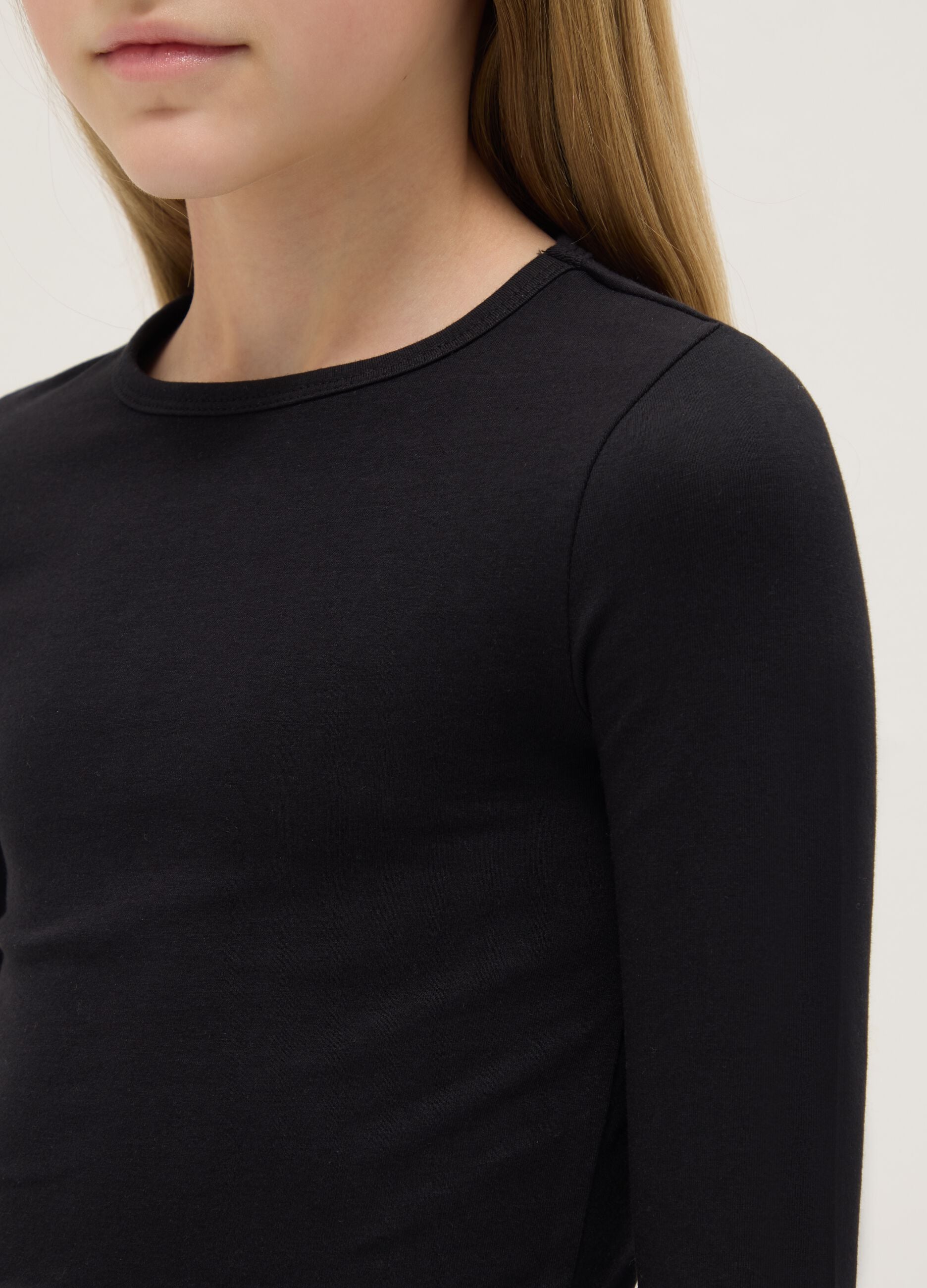 Girls' black long-sleeve cotton blend slim fit top