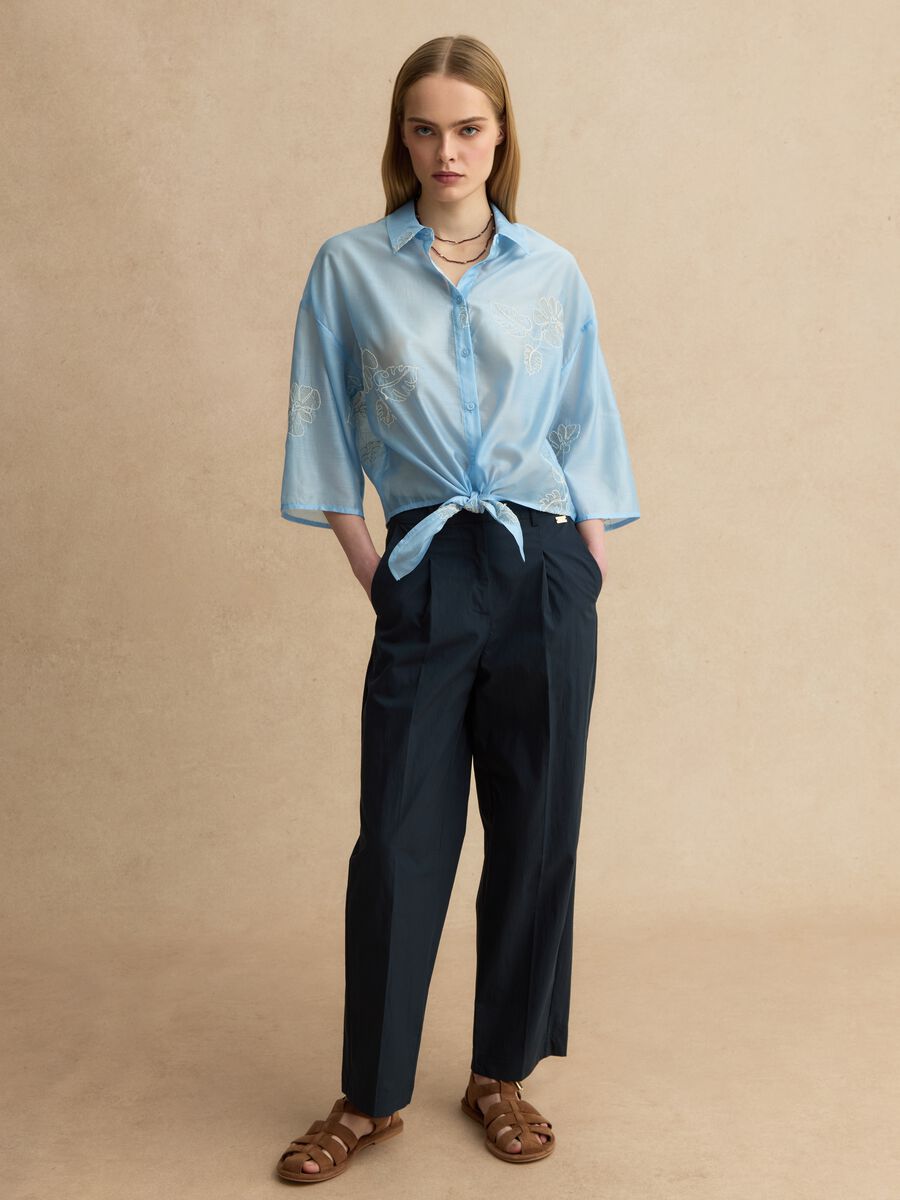 Regular fit blue lyocell blend shirt with floral embroidery_2