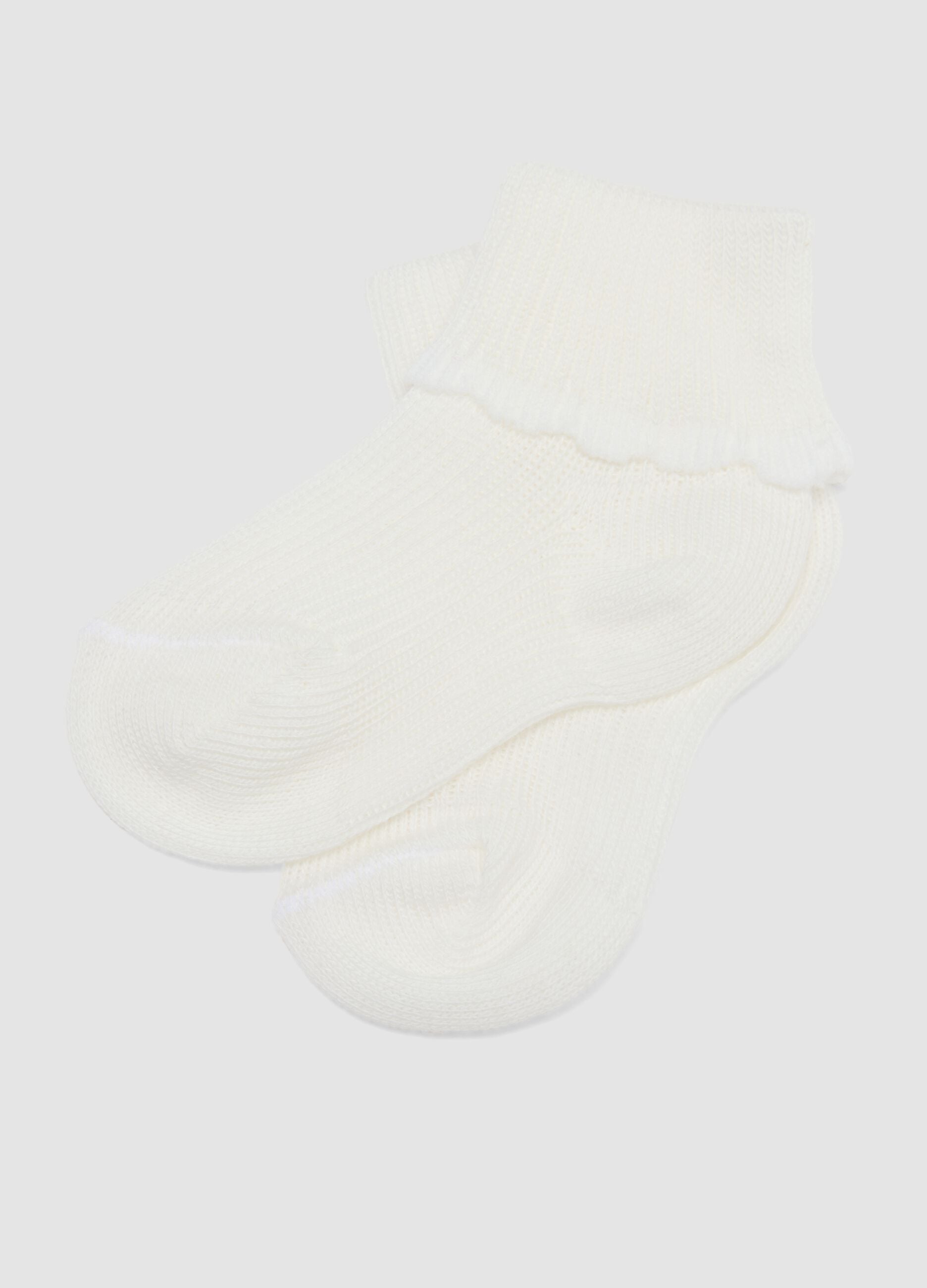 Bipack di calze corte multicolor in misto cotone per neonata