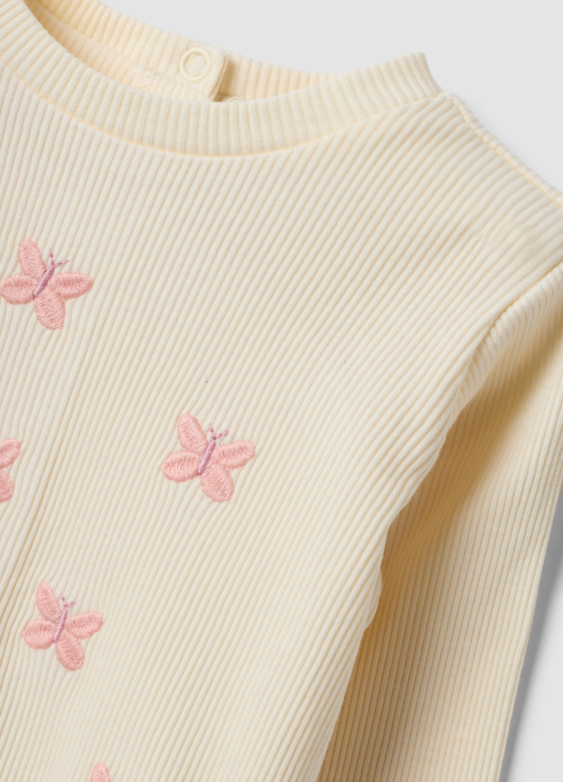 White organic cotton ribbed top with butterfly embroidery for baby girl