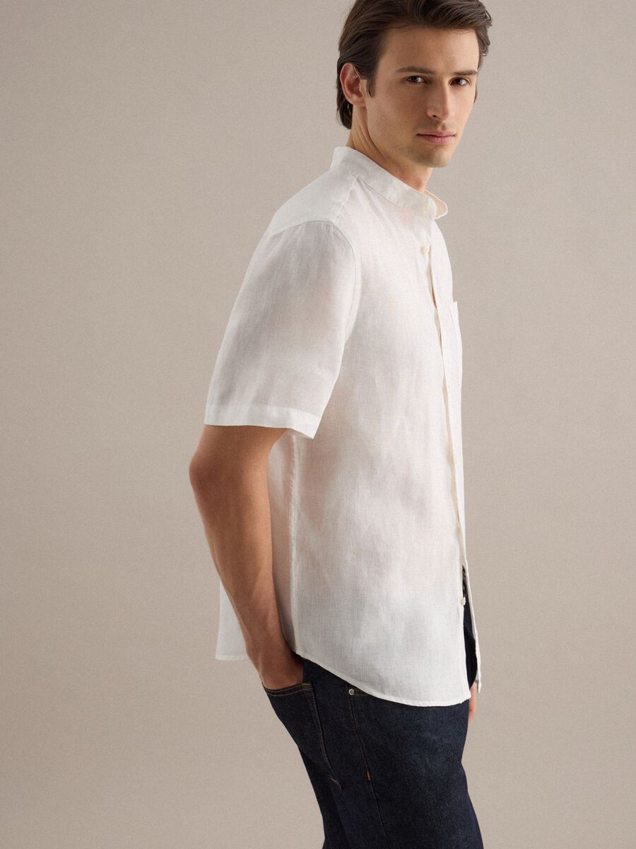 White shirt with mandarin collar in pure linen regular fit_1