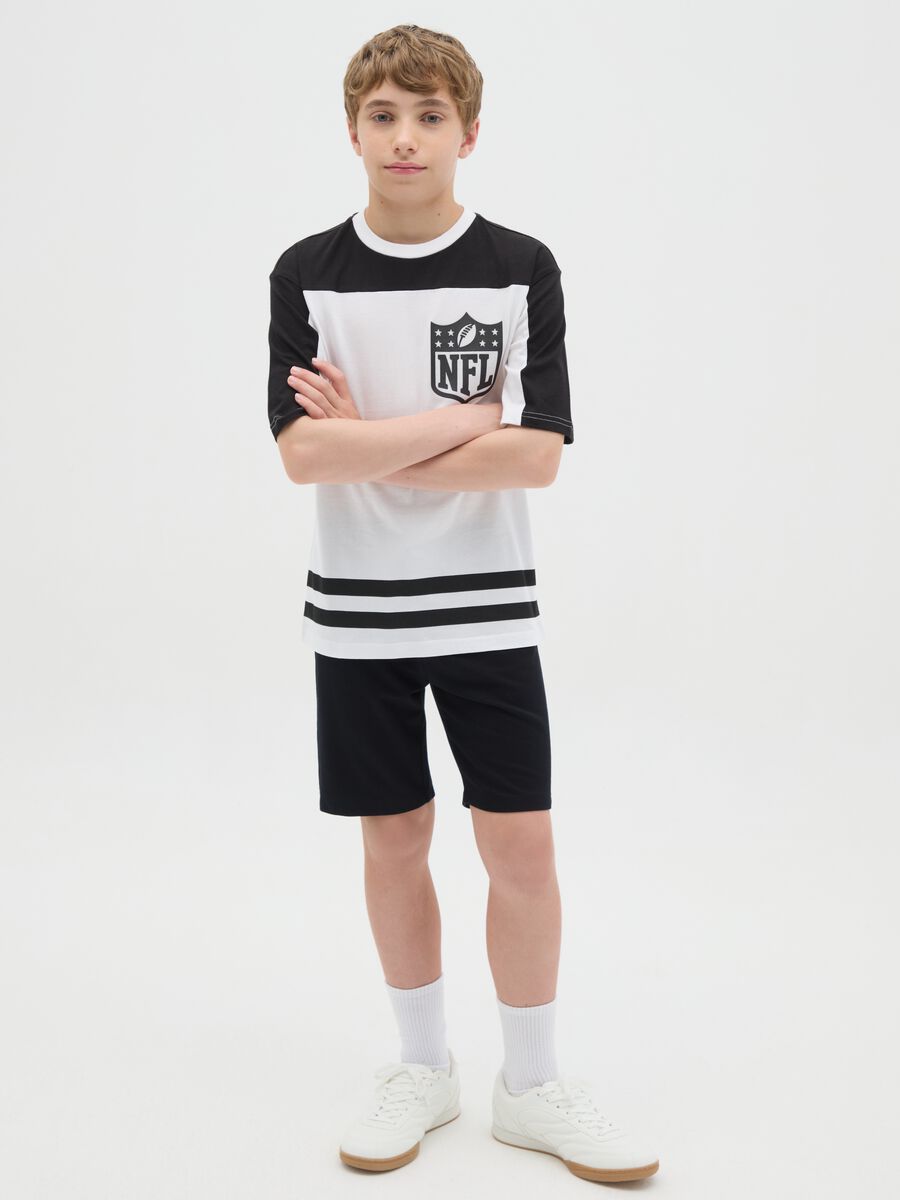 Boys&rsquo; black shorts in 100% cotton with regular fit_0