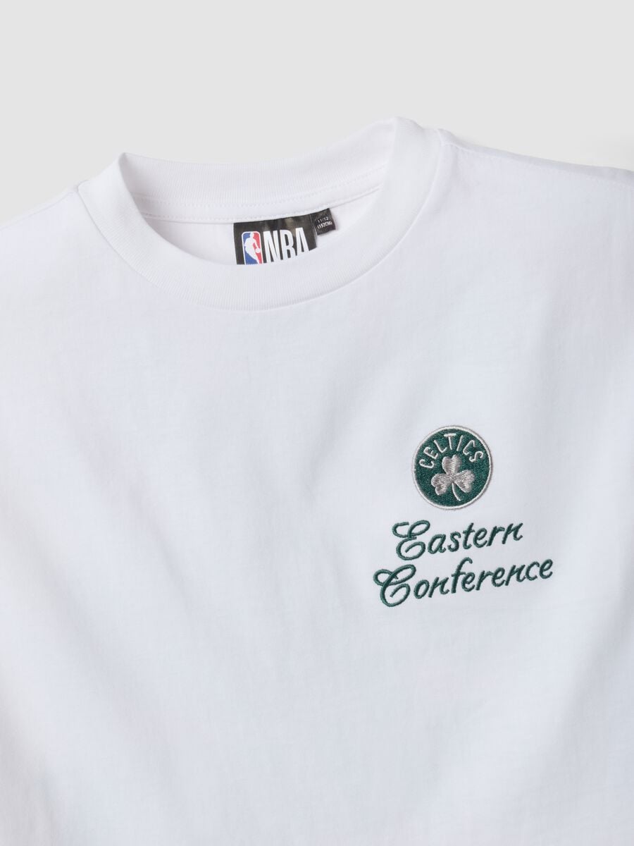 White pure cotton Celtics print T-shirt for boys_5