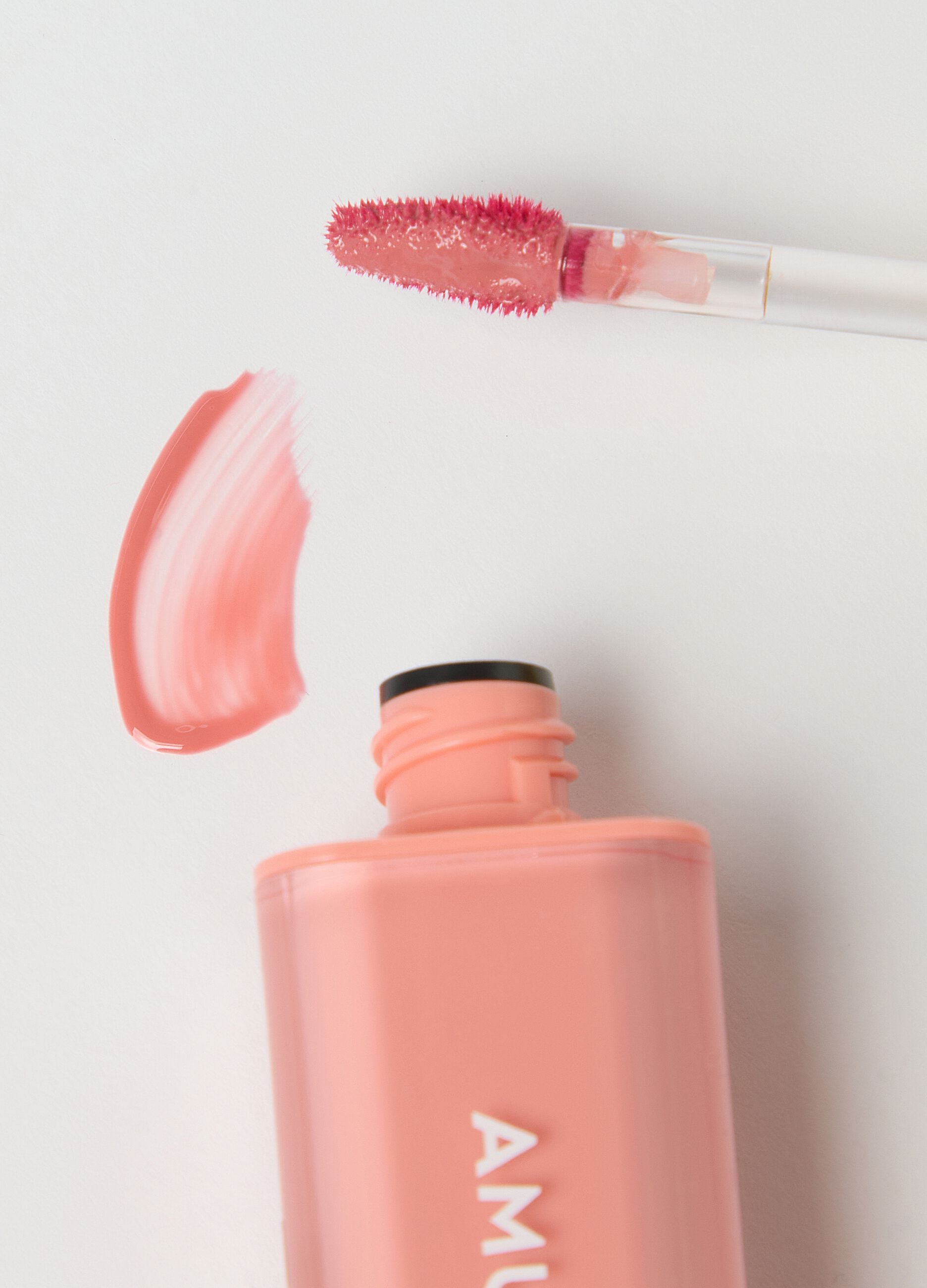 Water-based lip stain, offering great luminosity with a light, long-lasting finish
