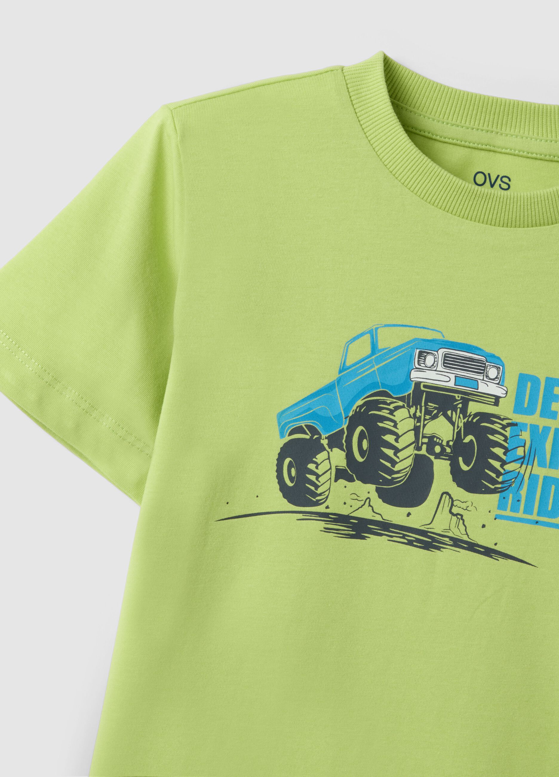 Green pure cotton regular fit T-shirt for kids with print