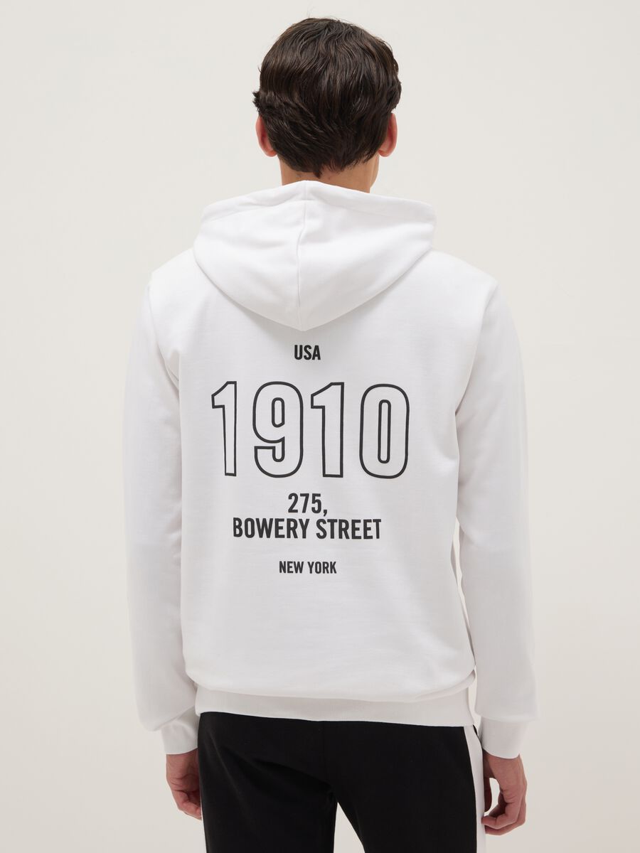 White regular fit cotton blend hoodie with Everlast logo_2