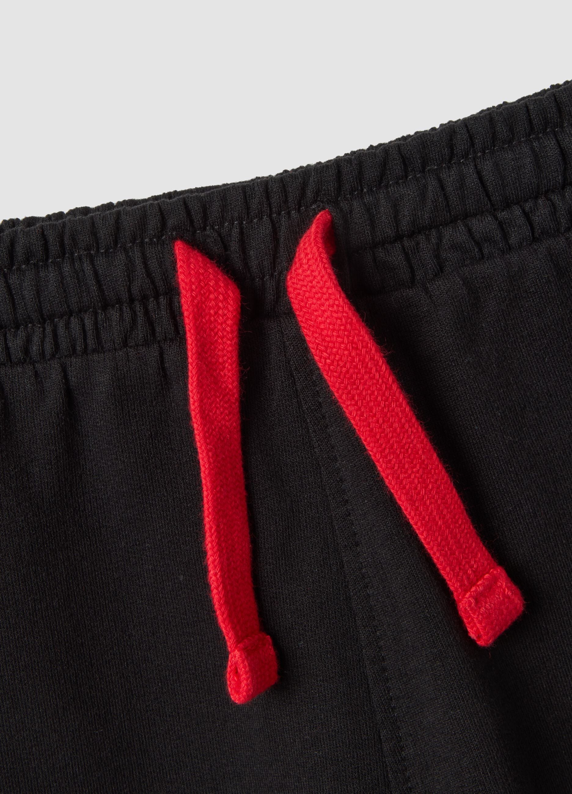 Red pure cotton set with top and shorts for baby boy, regular fit