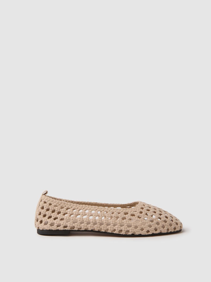 Comfortable beige ballet flats with perforated design_0