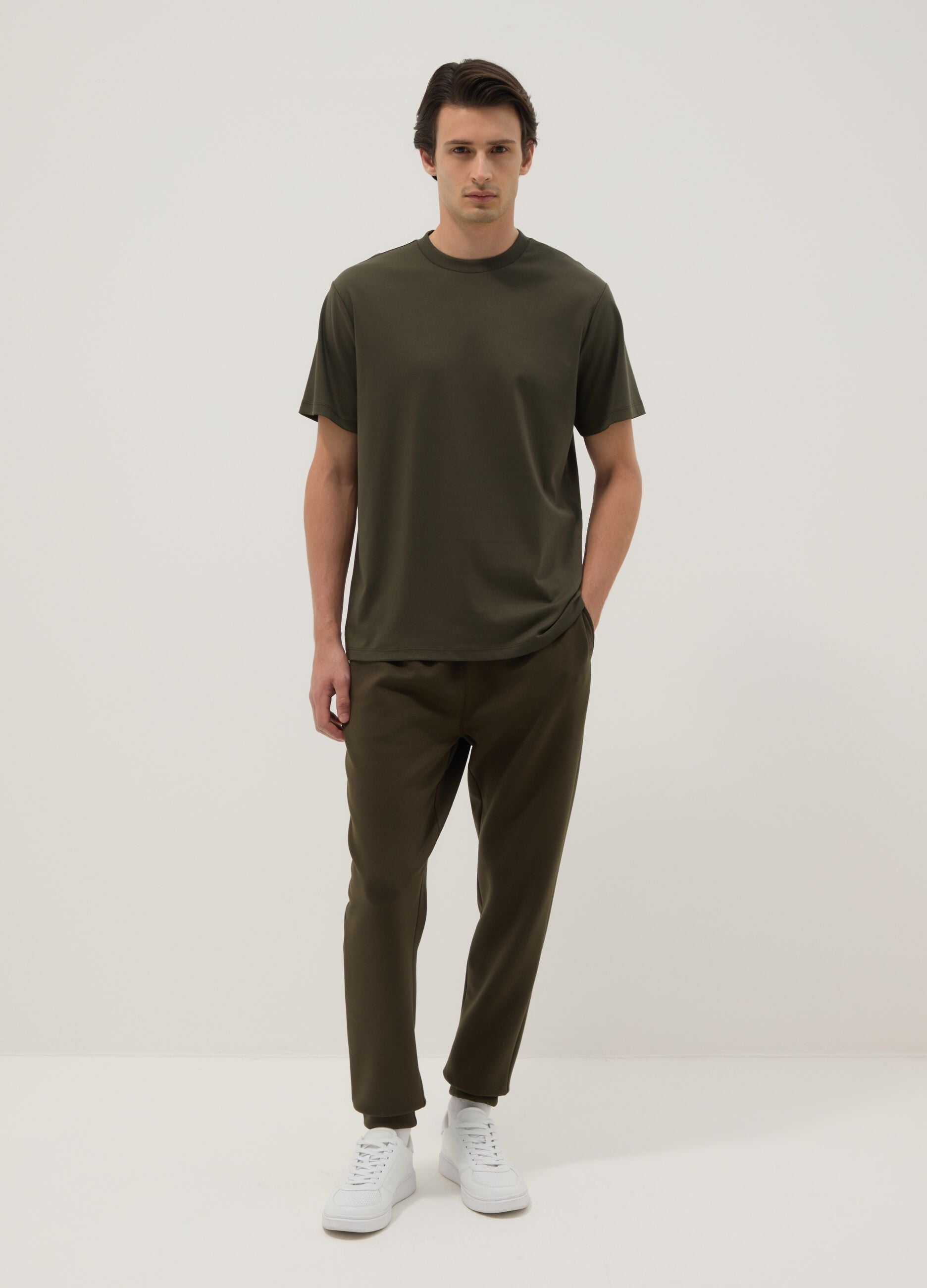 Green crew neck T-shirt in pure cotton regular fit