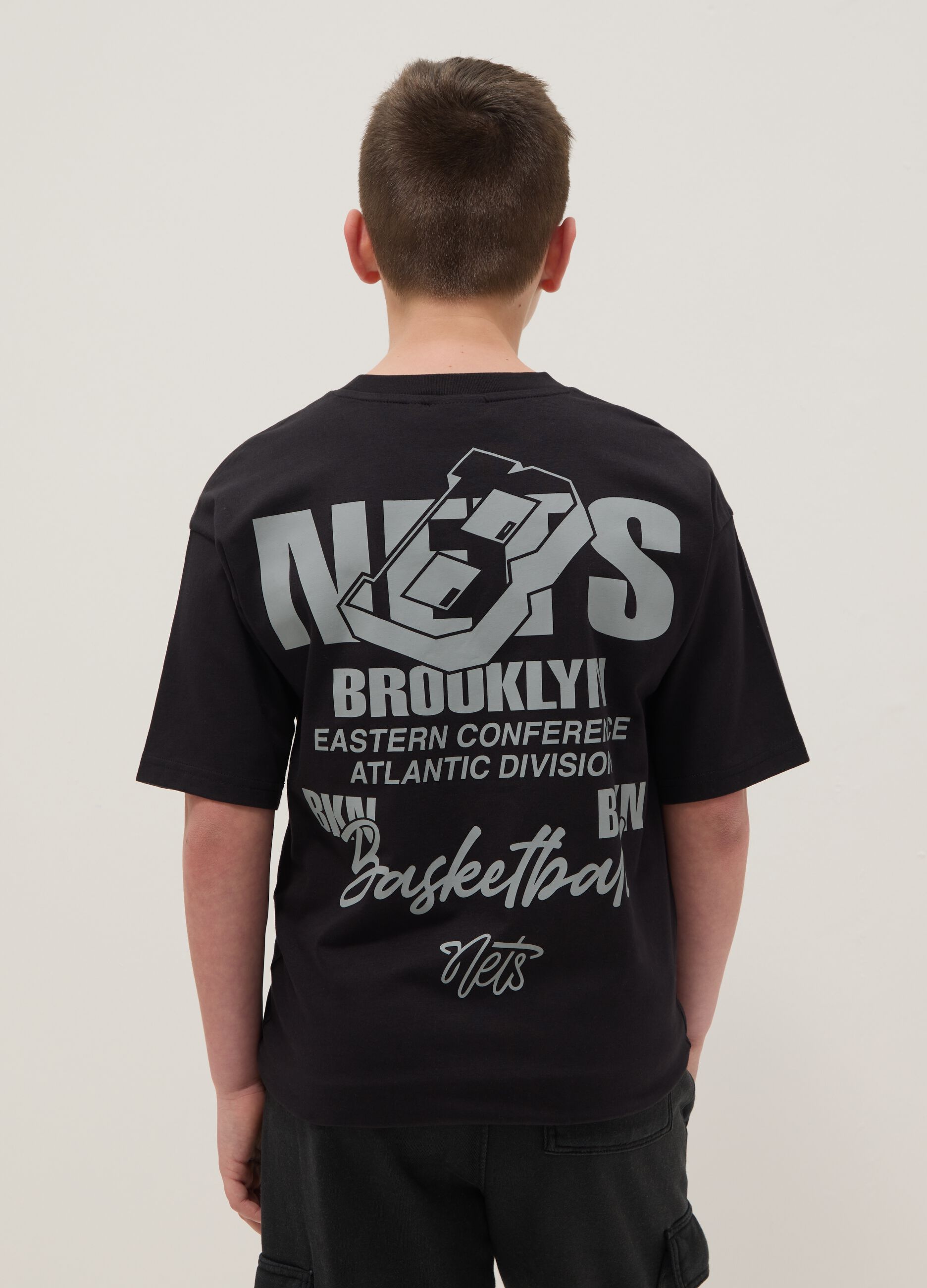 Children's black pure cotton over-fit T-shirt with Brooklyn Nets logo