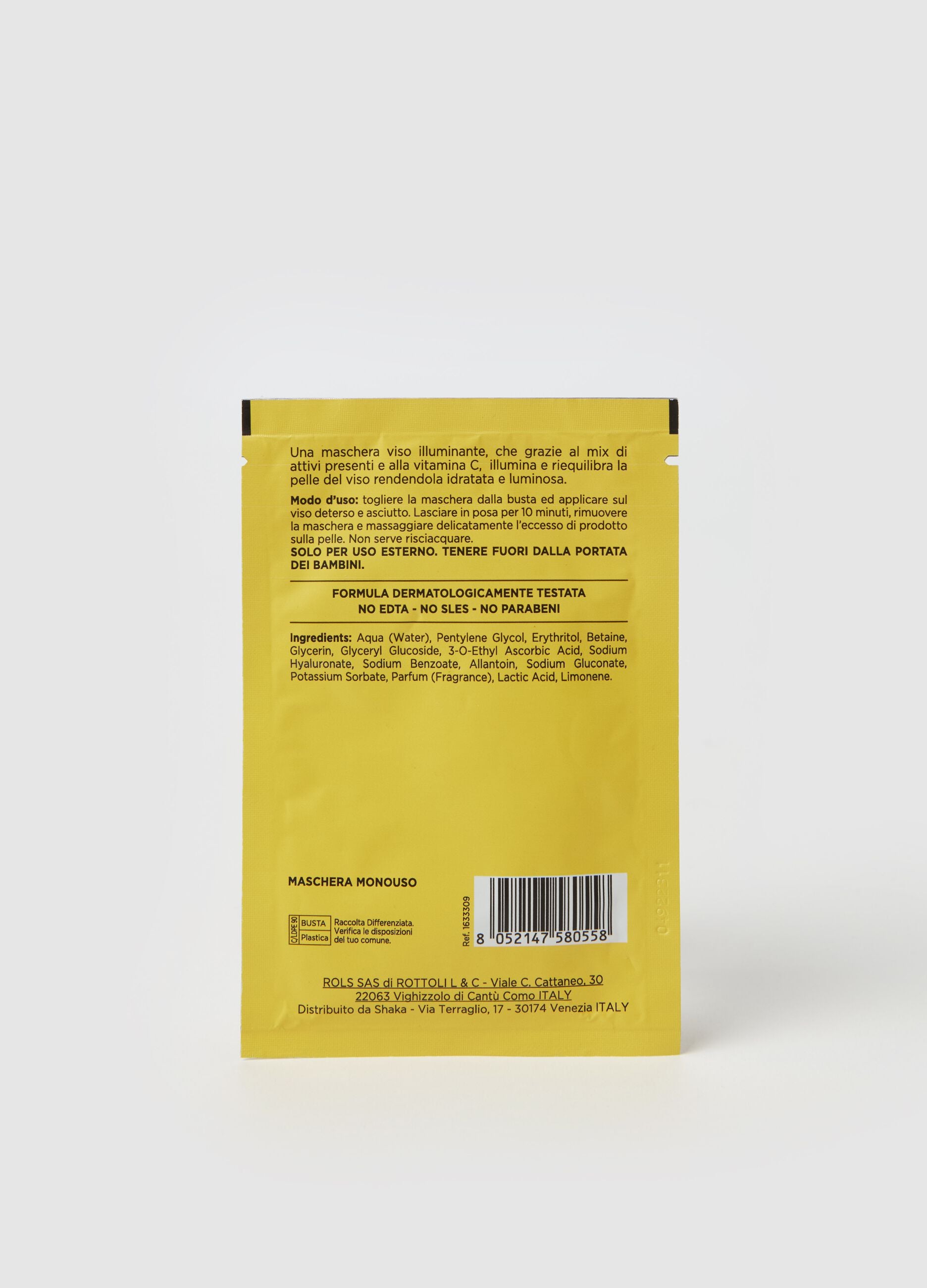 Fabric mask with vitamin C