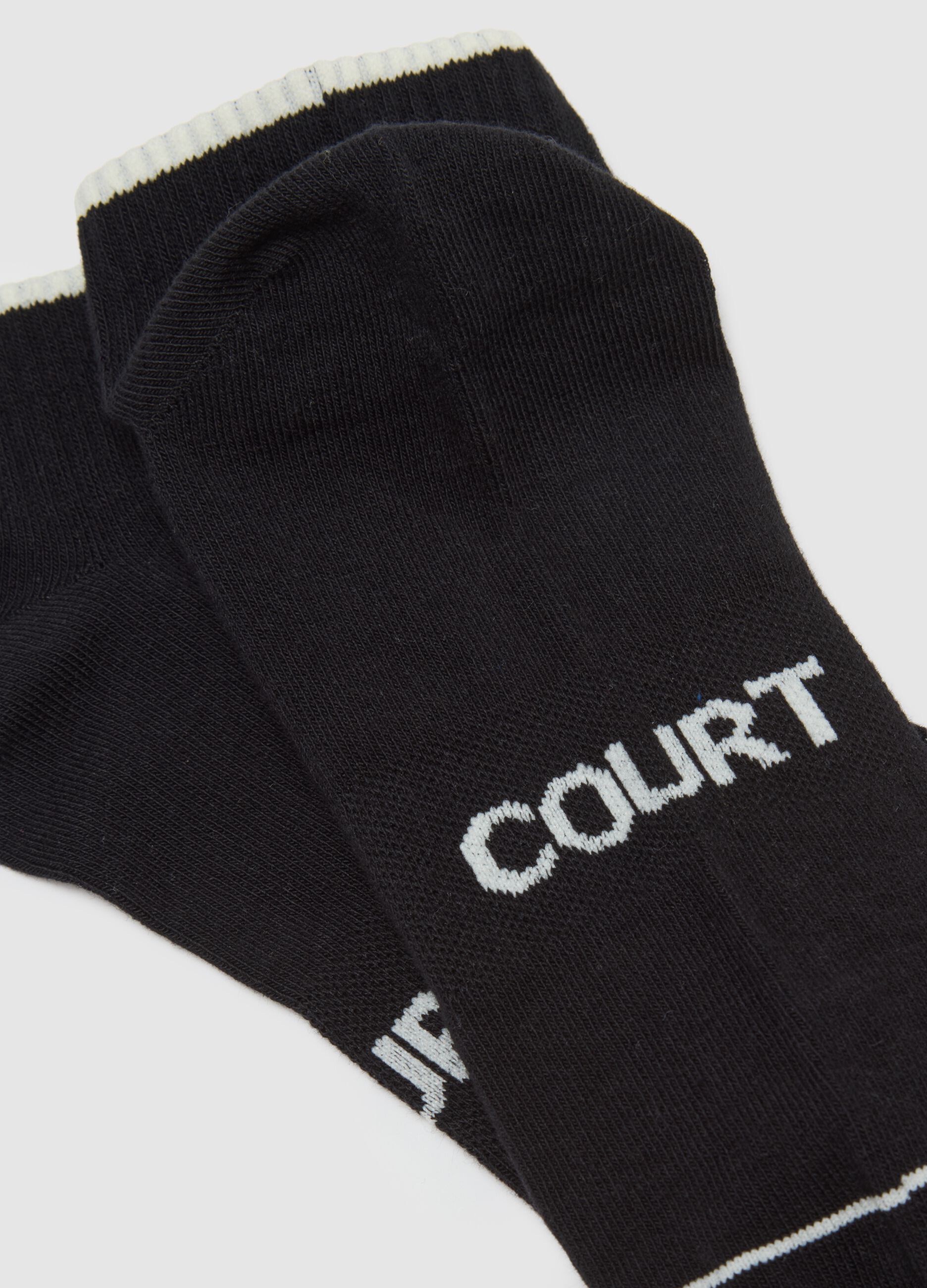 Two-pack black ankle sports socks in cotton blend with stripes
