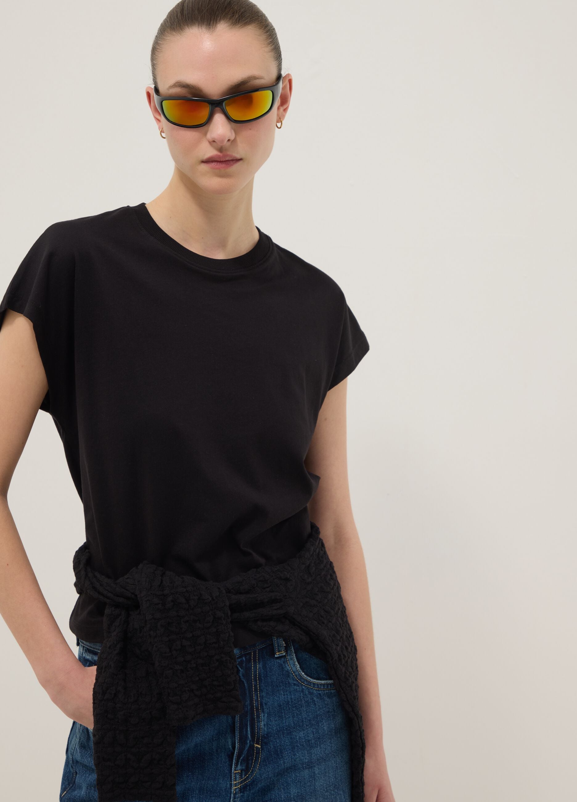 Black fitted short-sleeve pure cotton T-shirt