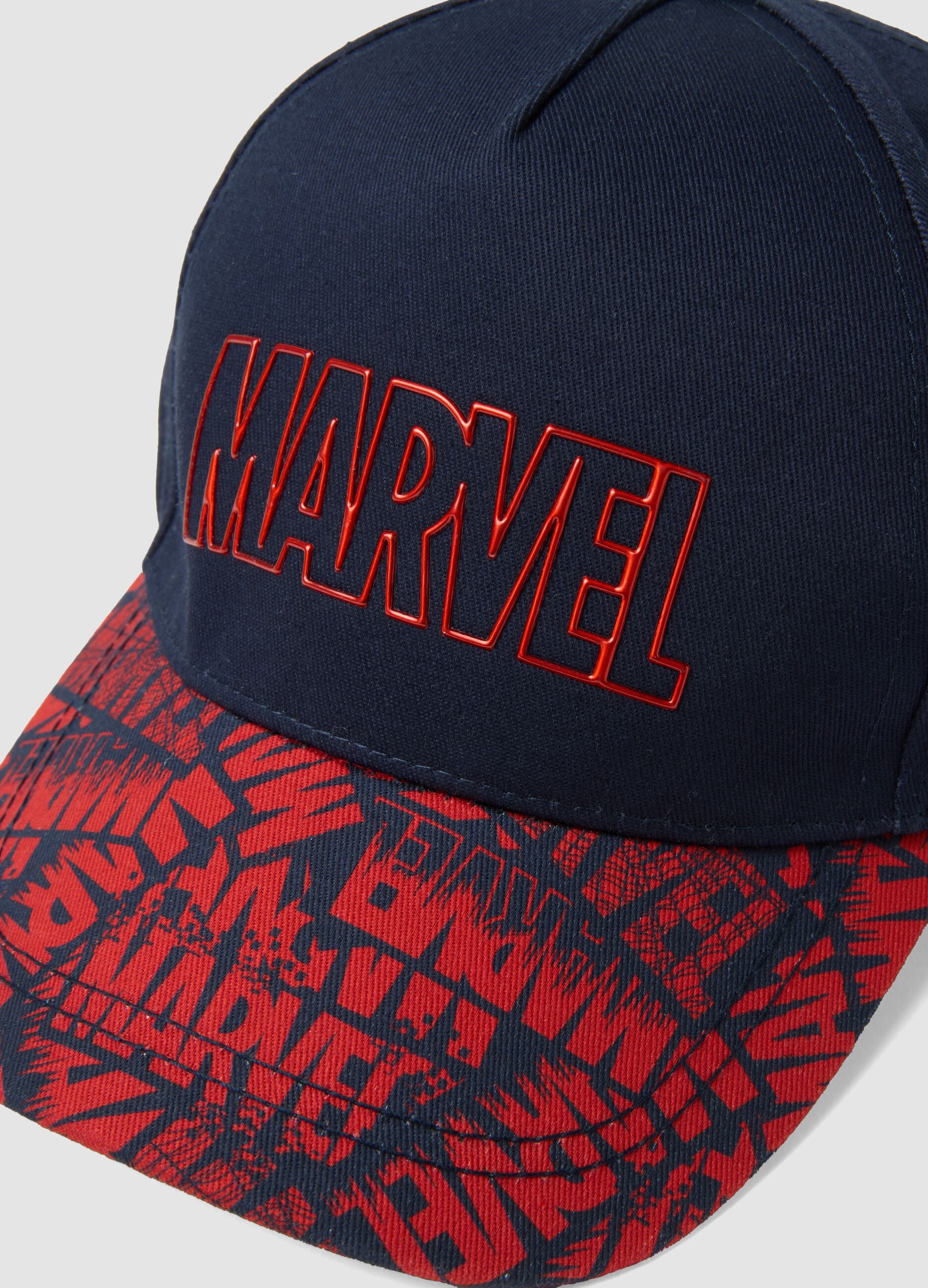 Multicolour pure cotton children's hat with Marvel logo